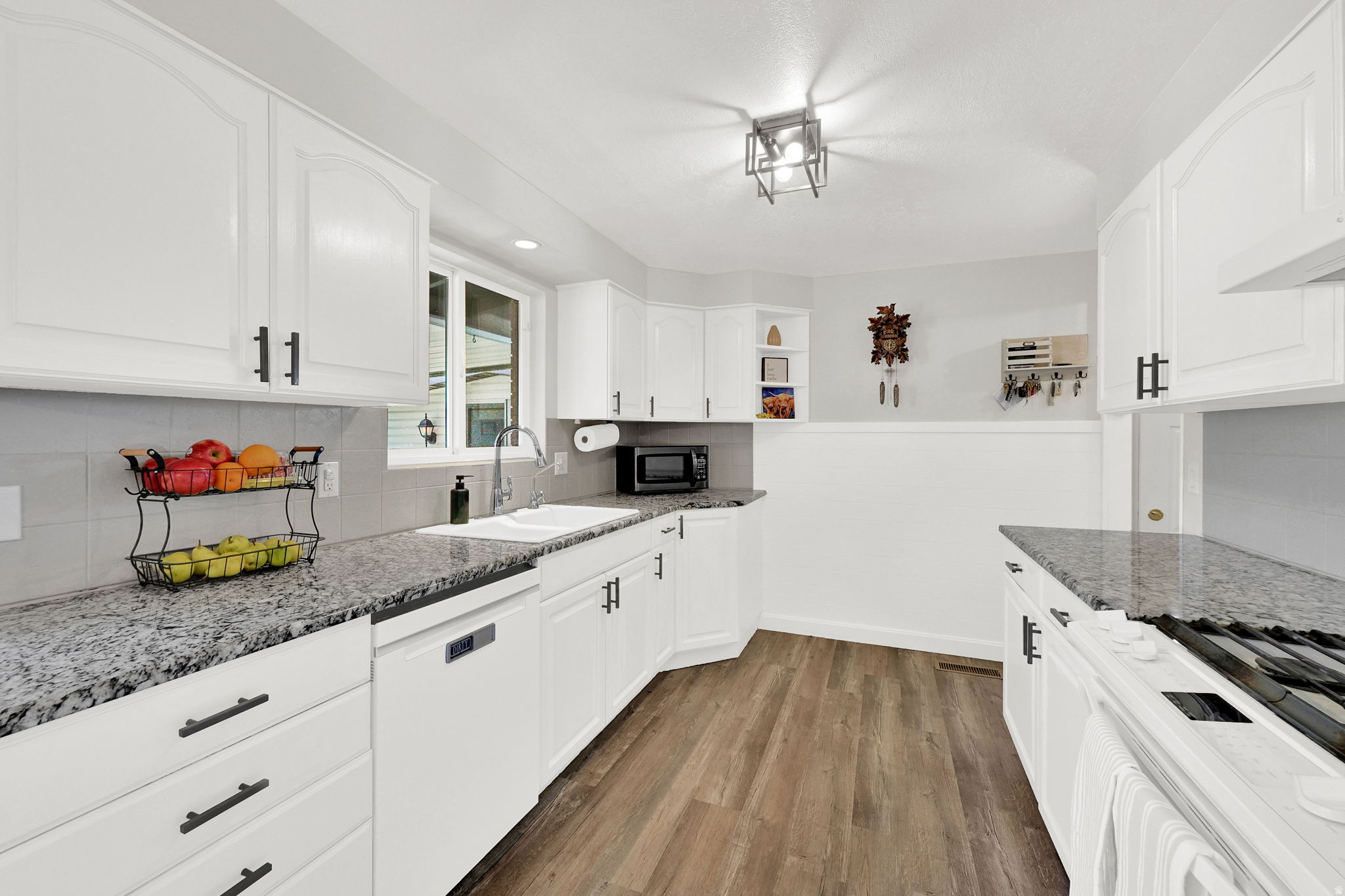 TERRY DALE - Residential