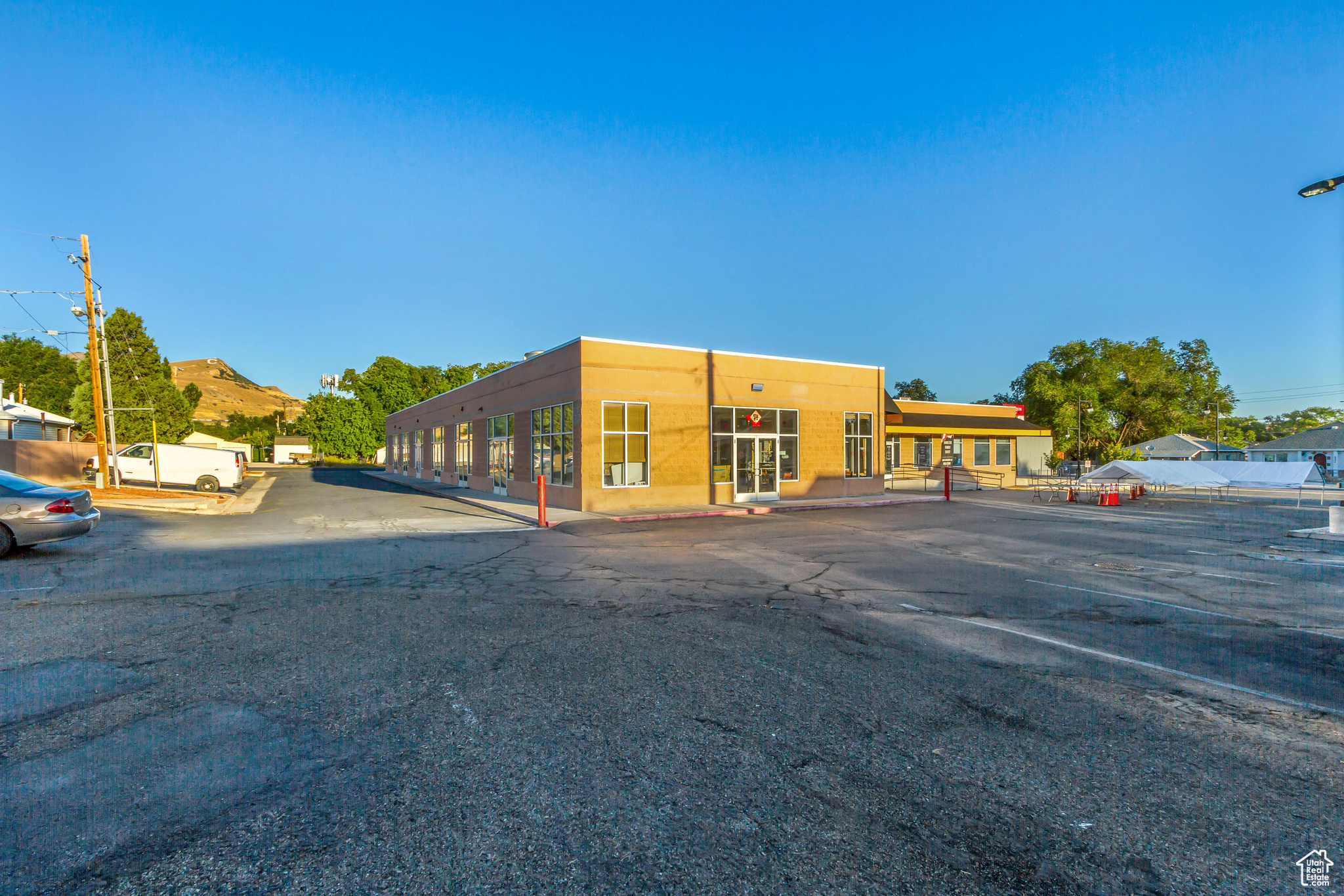 OQUIRRH HILLS SUB - Commercial Sale