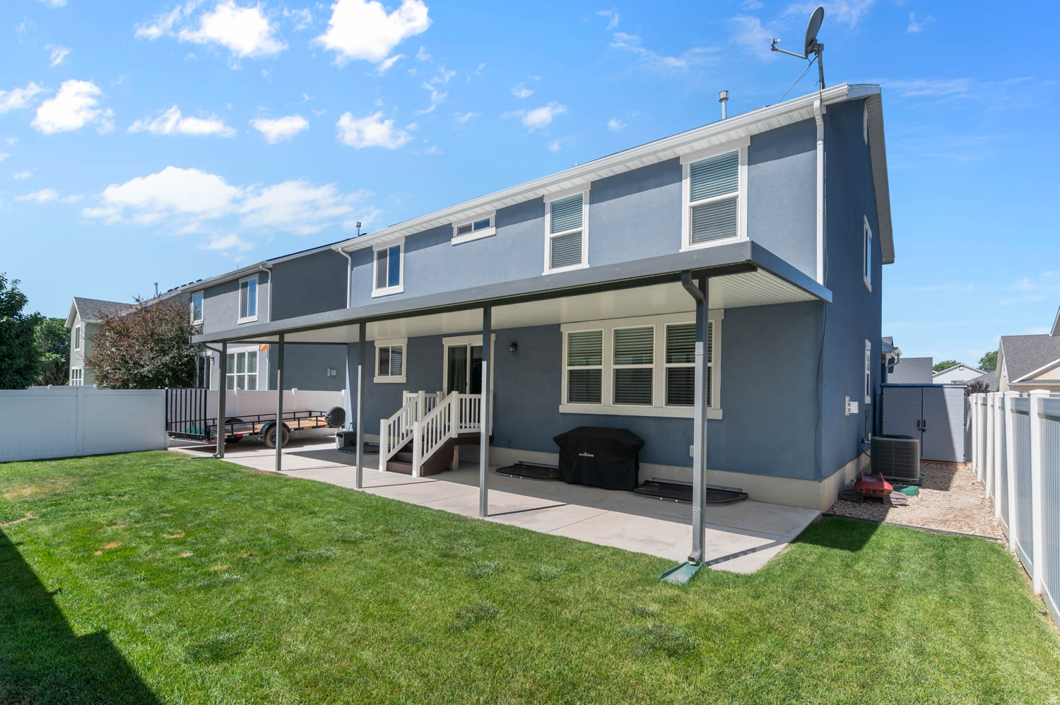 LOEFLER PARK TWIN HO - Residential