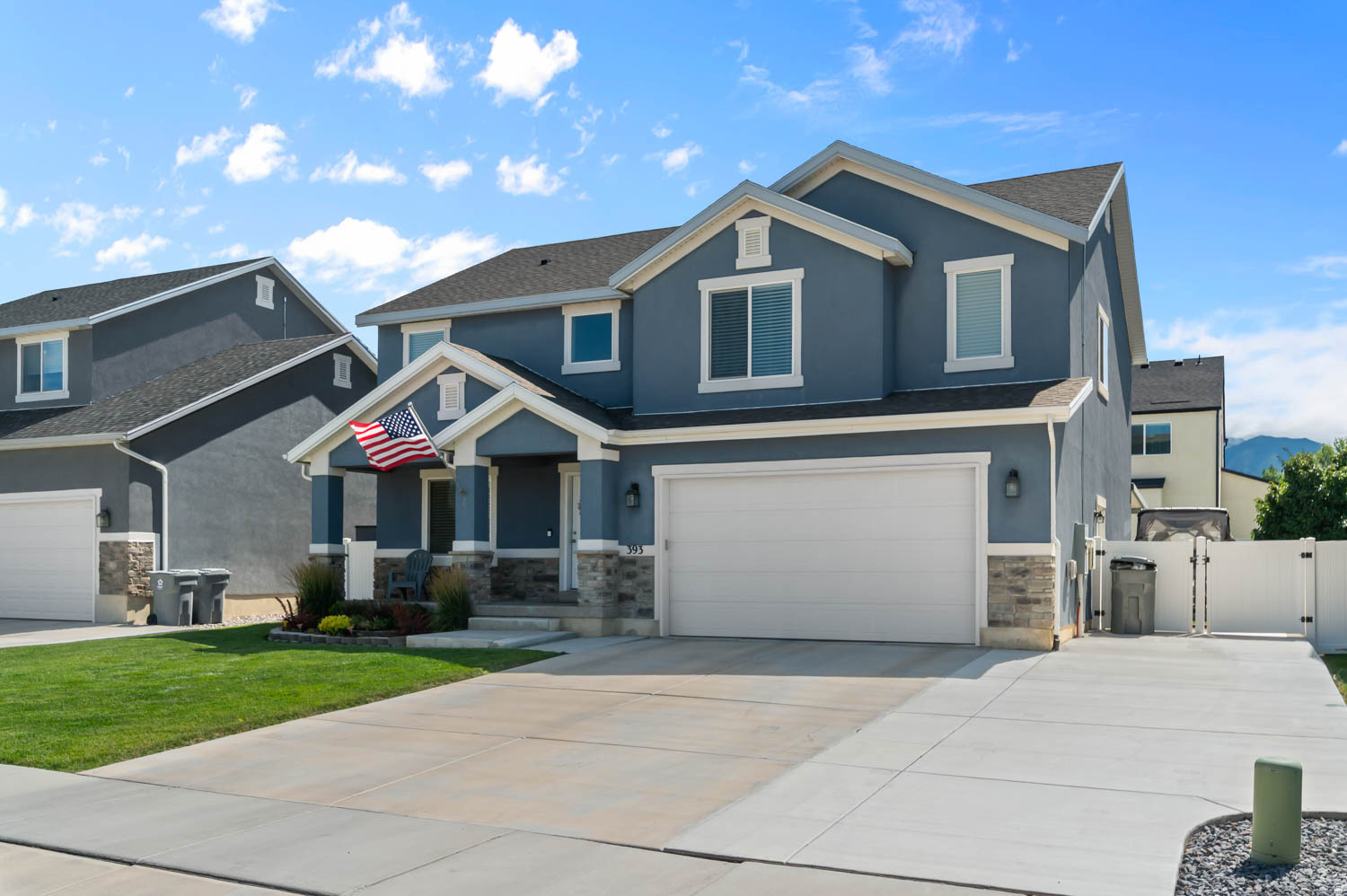 LOEFLER PARK TWIN HO - Residential