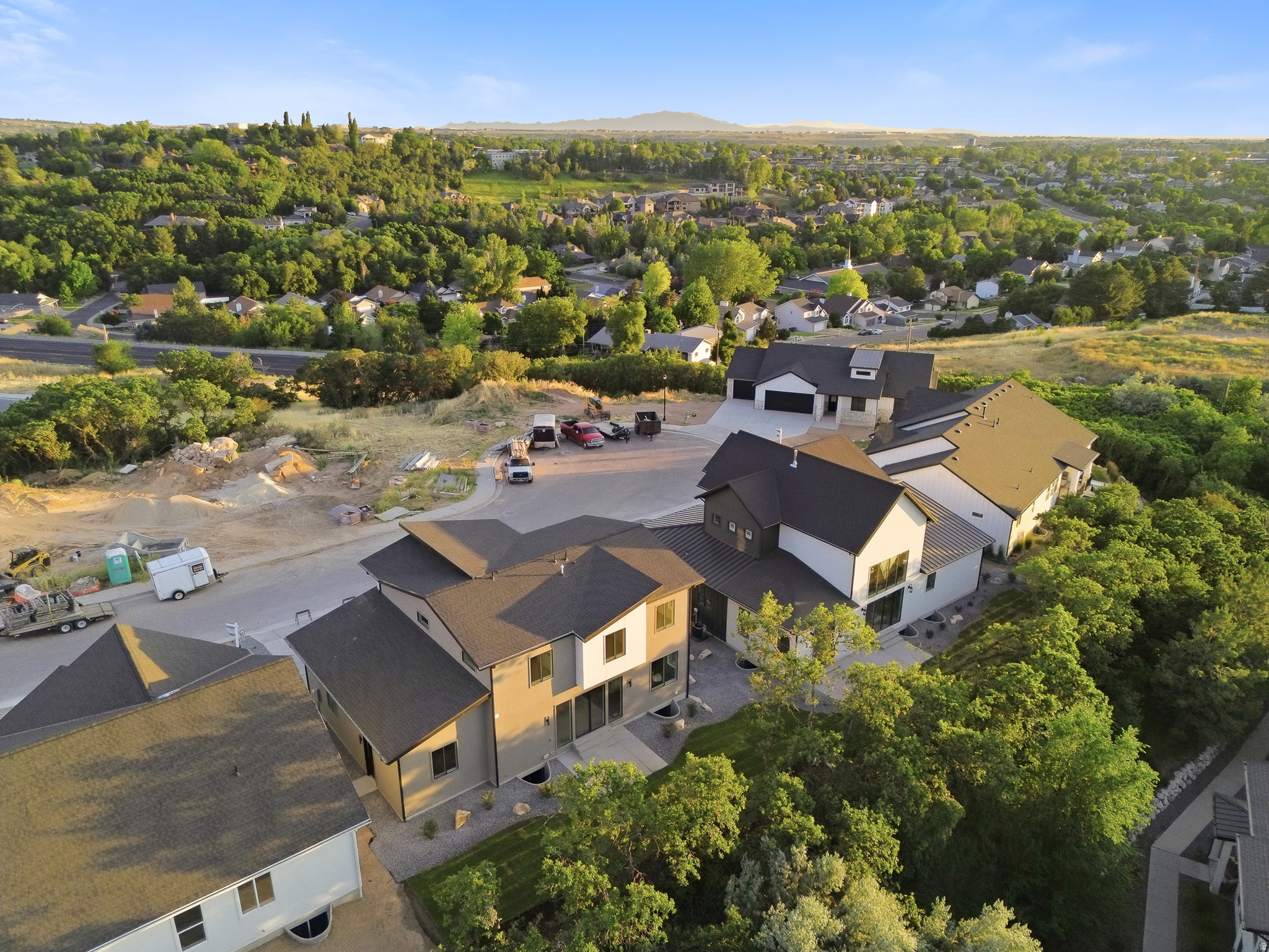 SUNSET RIDGE - Residential