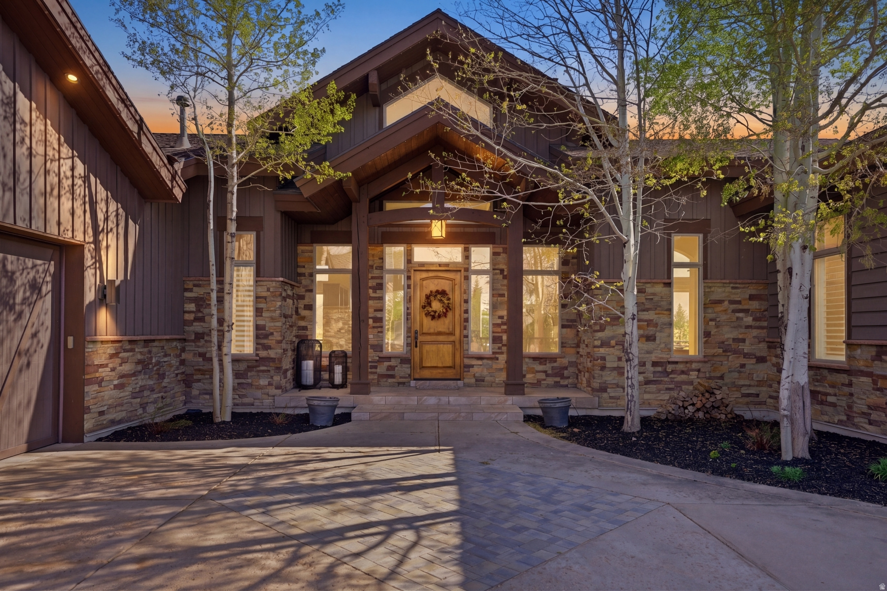 THE HOMESTEADS - Residential