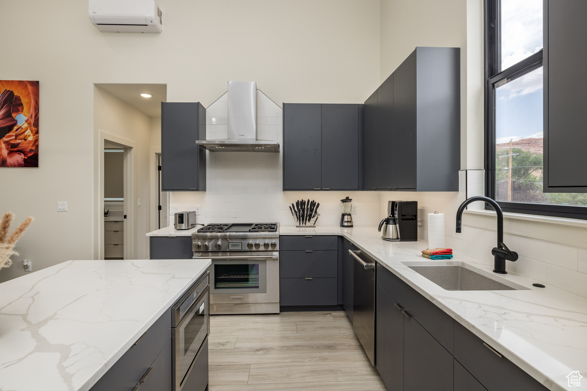 COTTONWOOD CONDOS - Residential