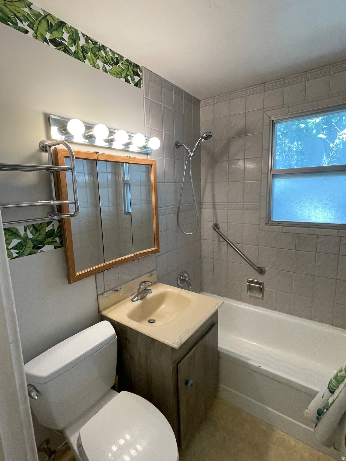 GRAND VIEW ACES - Residential