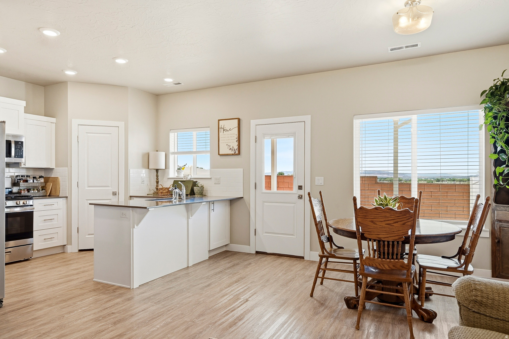 CEDAR BEND - Residential