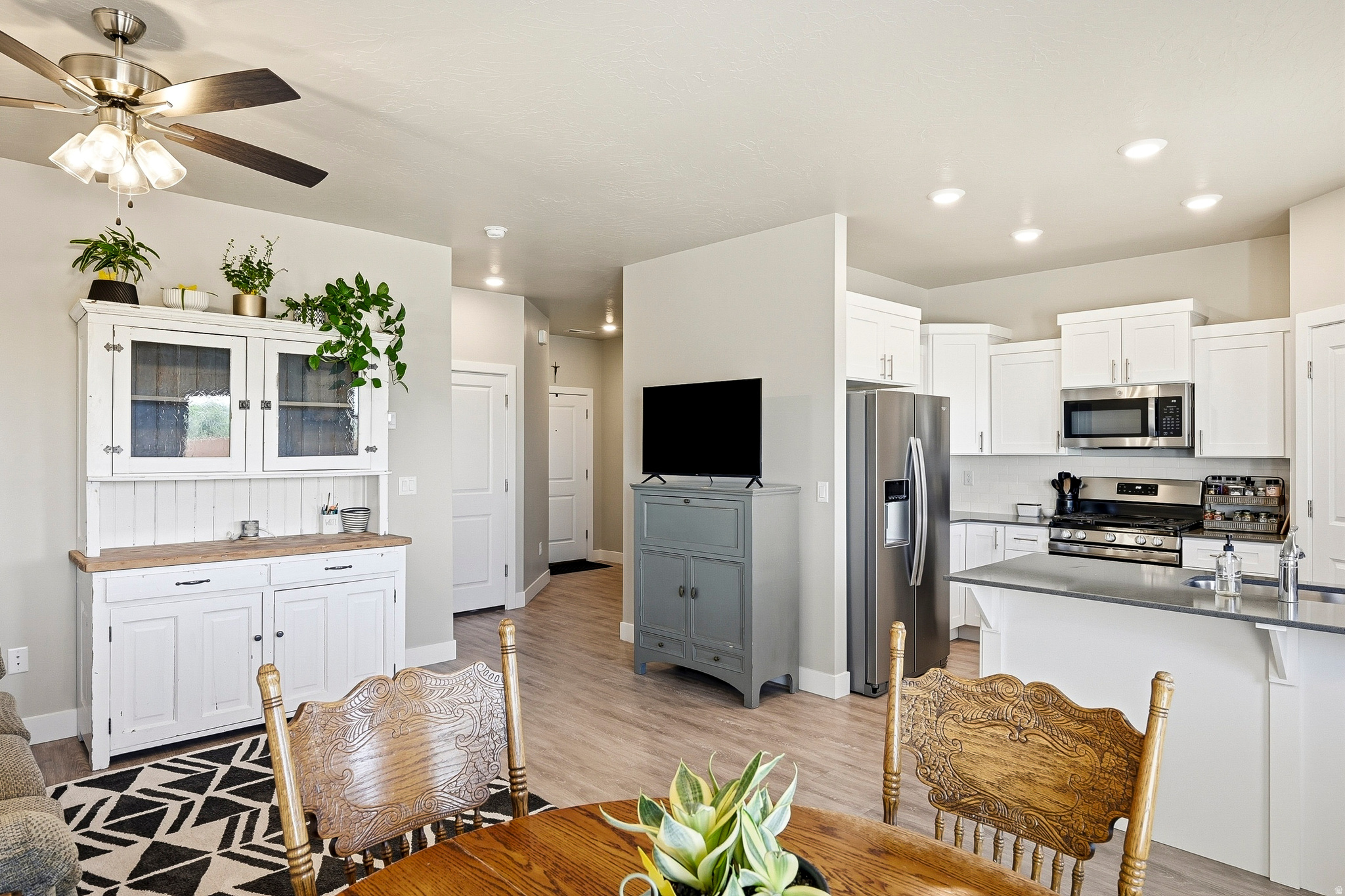 CEDAR BEND - Residential