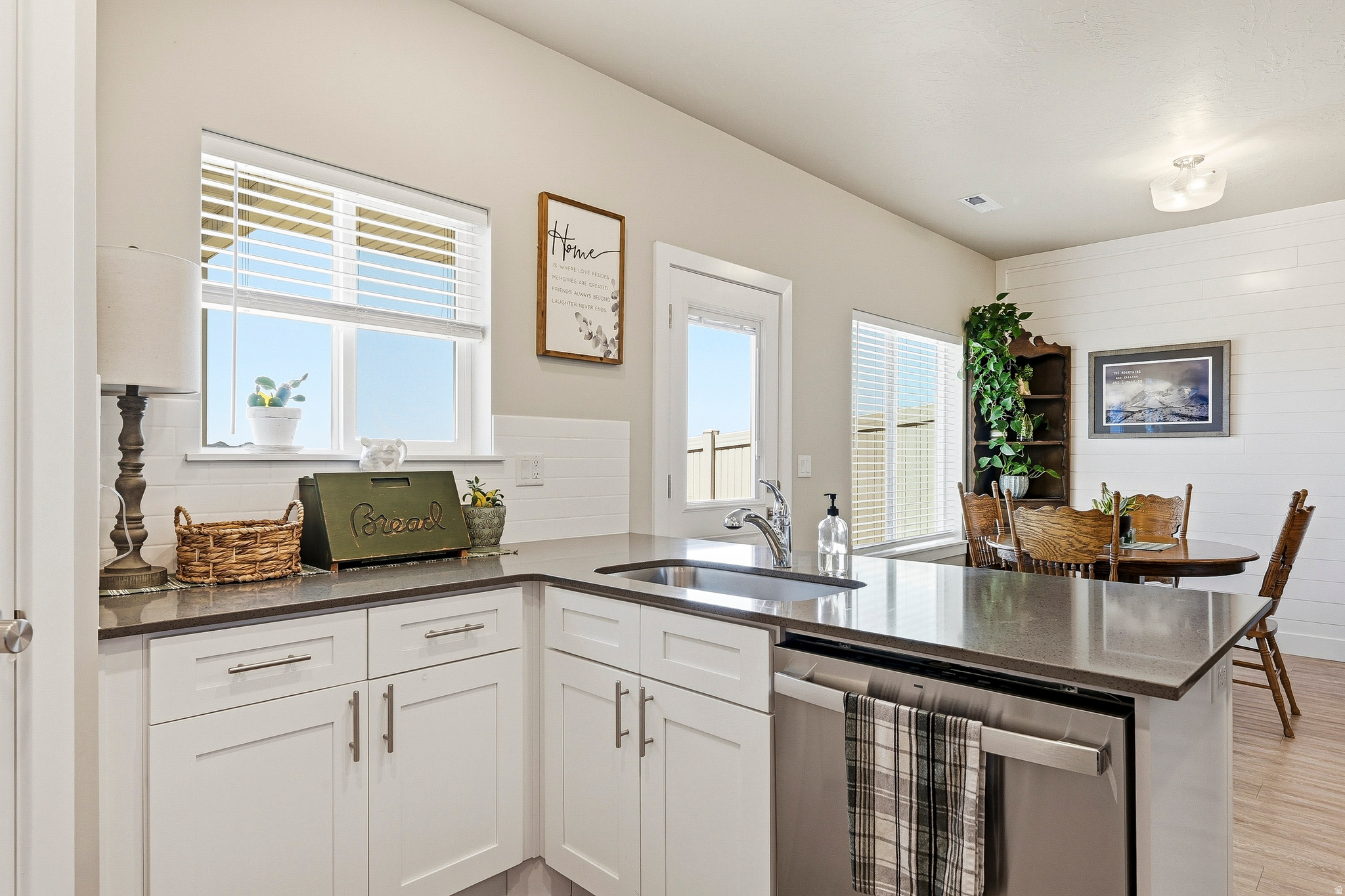 CEDAR BEND - Residential