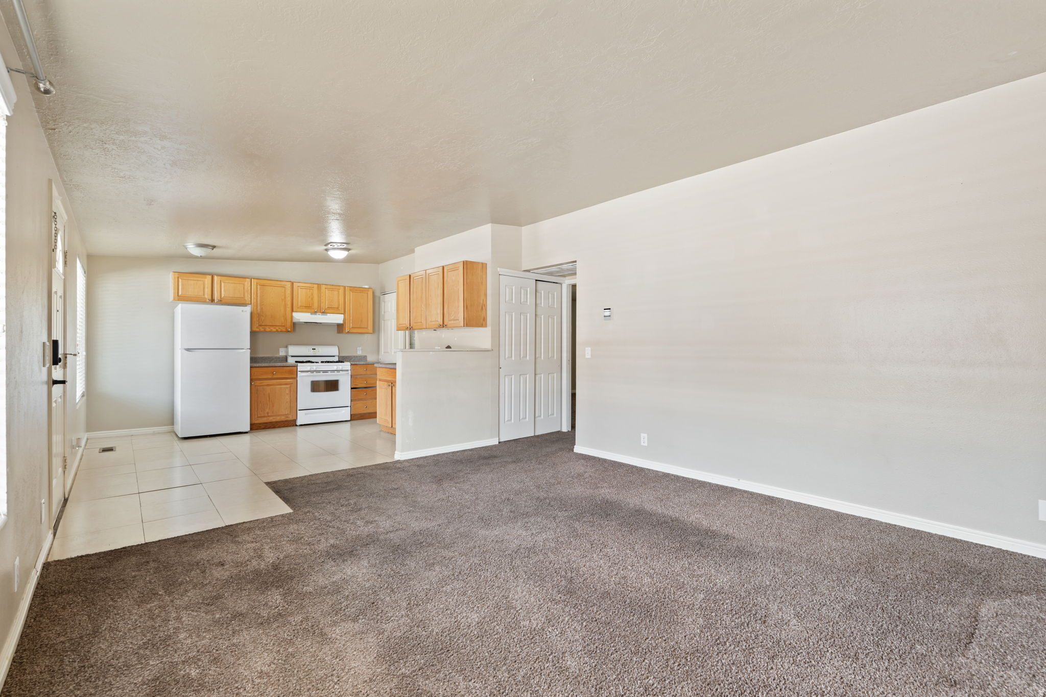 ASHWOOD CONDOMINIUMS - Residential