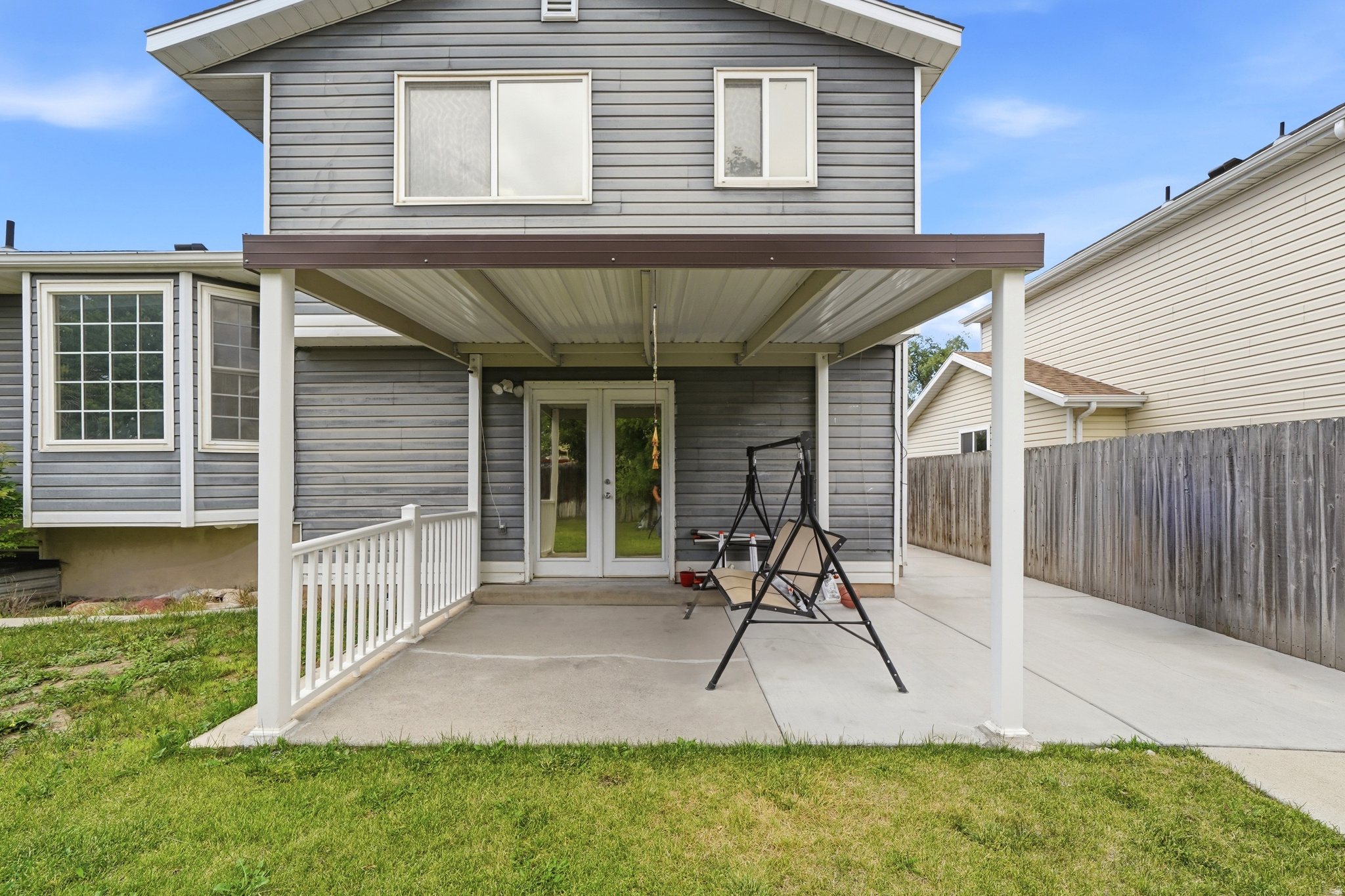 BROADMOOR ESTATES - Residential