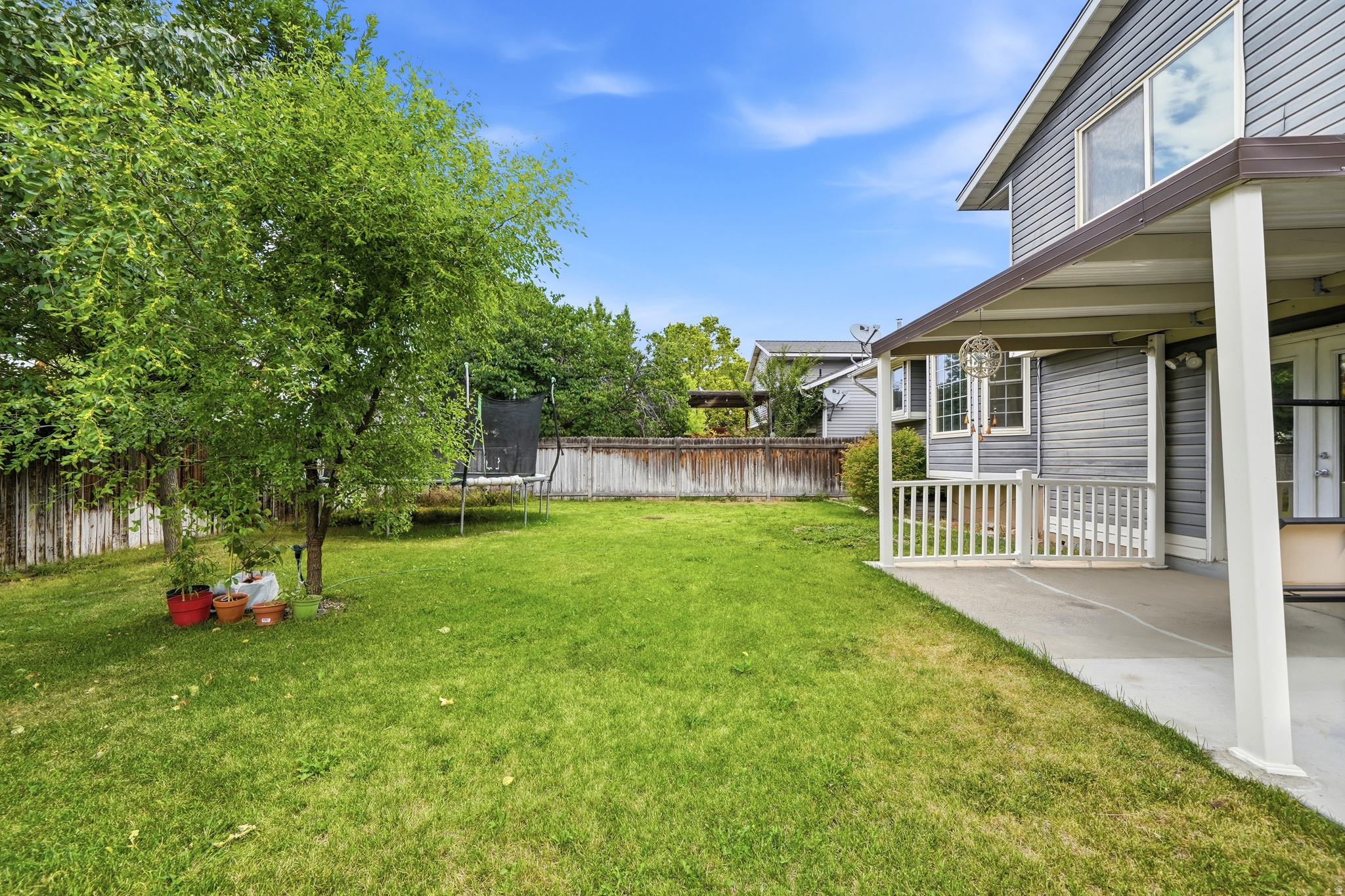 BROADMOOR ESTATES - Residential