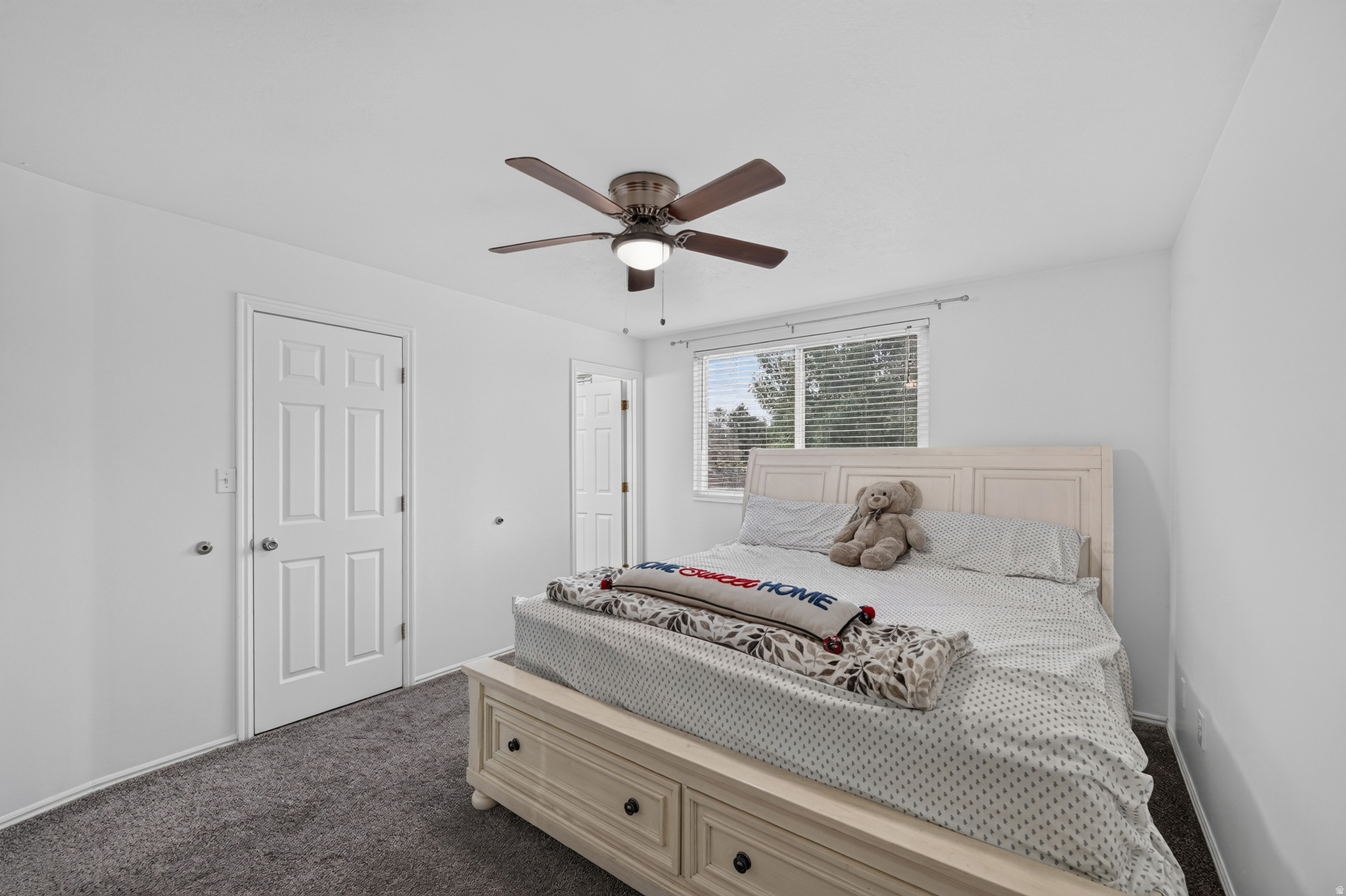BROADMOOR ESTATES - Residential