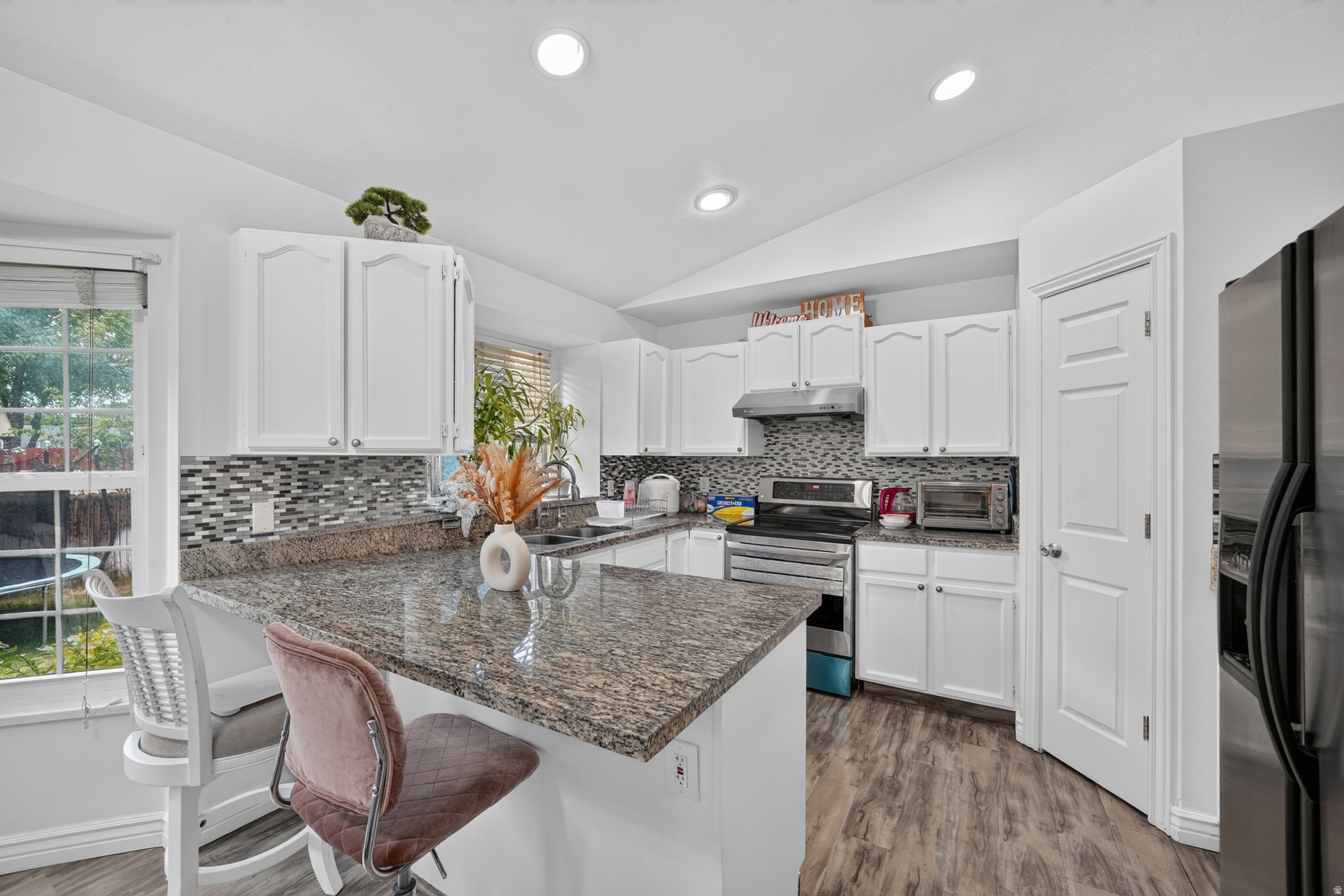 BROADMOOR ESTATES - Residential