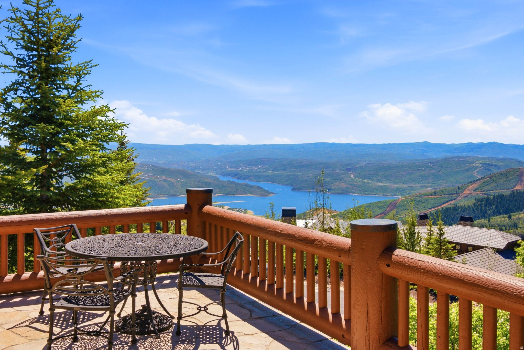 DEER CREST ESTATES - Residential