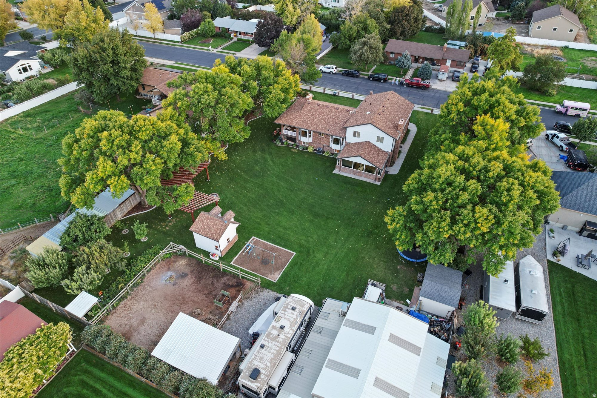 SHADY ACRES - Residential
