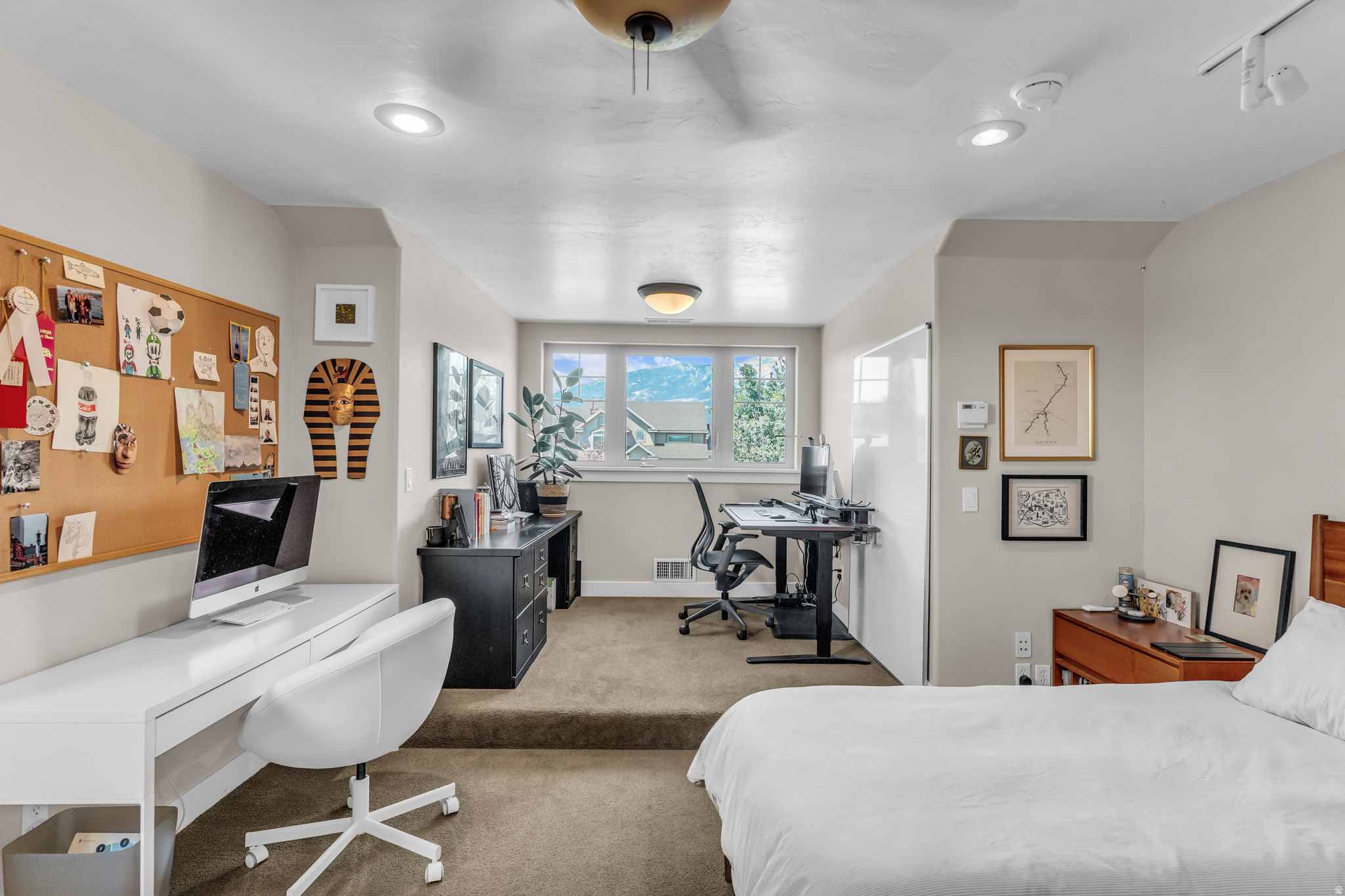 HIGHLAND TOWN CENTER MEADOWS - Residential