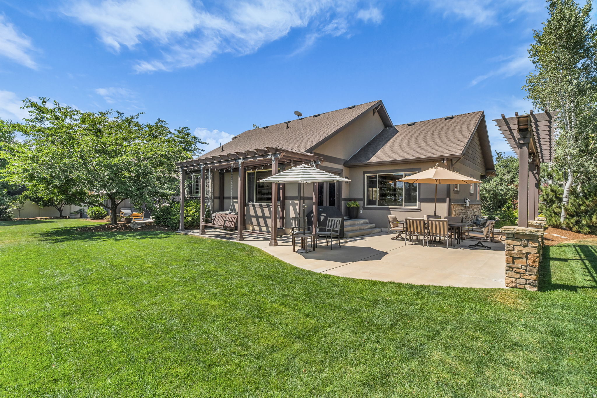HIGHLAND TOWN CENTER MEADOWS - Residential