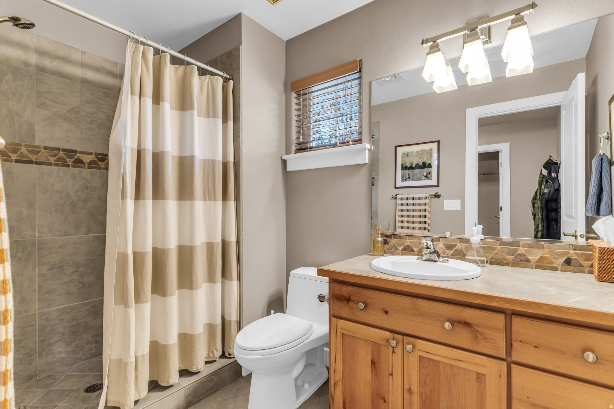 HIGHLAND TOWN CENTER MEADOWS - Residential