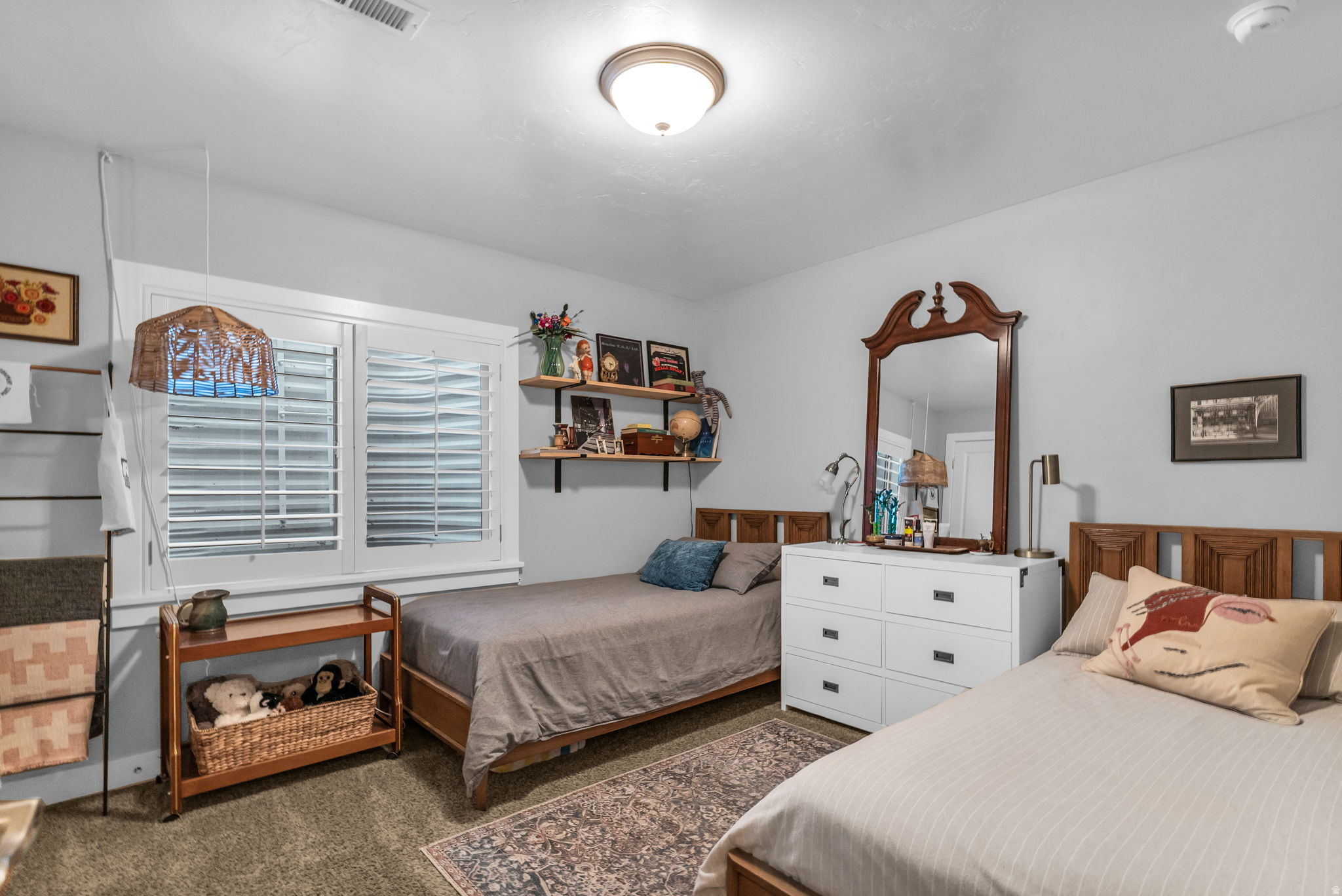 HIGHLAND TOWN CENTER MEADOWS - Residential