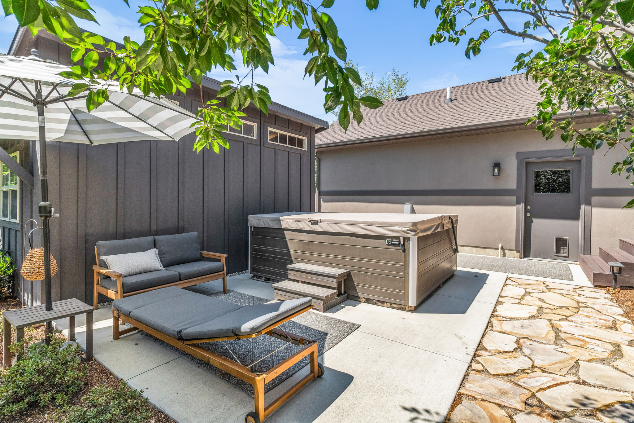 HIGHLAND TOWN CENTER MEADOWS - Residential