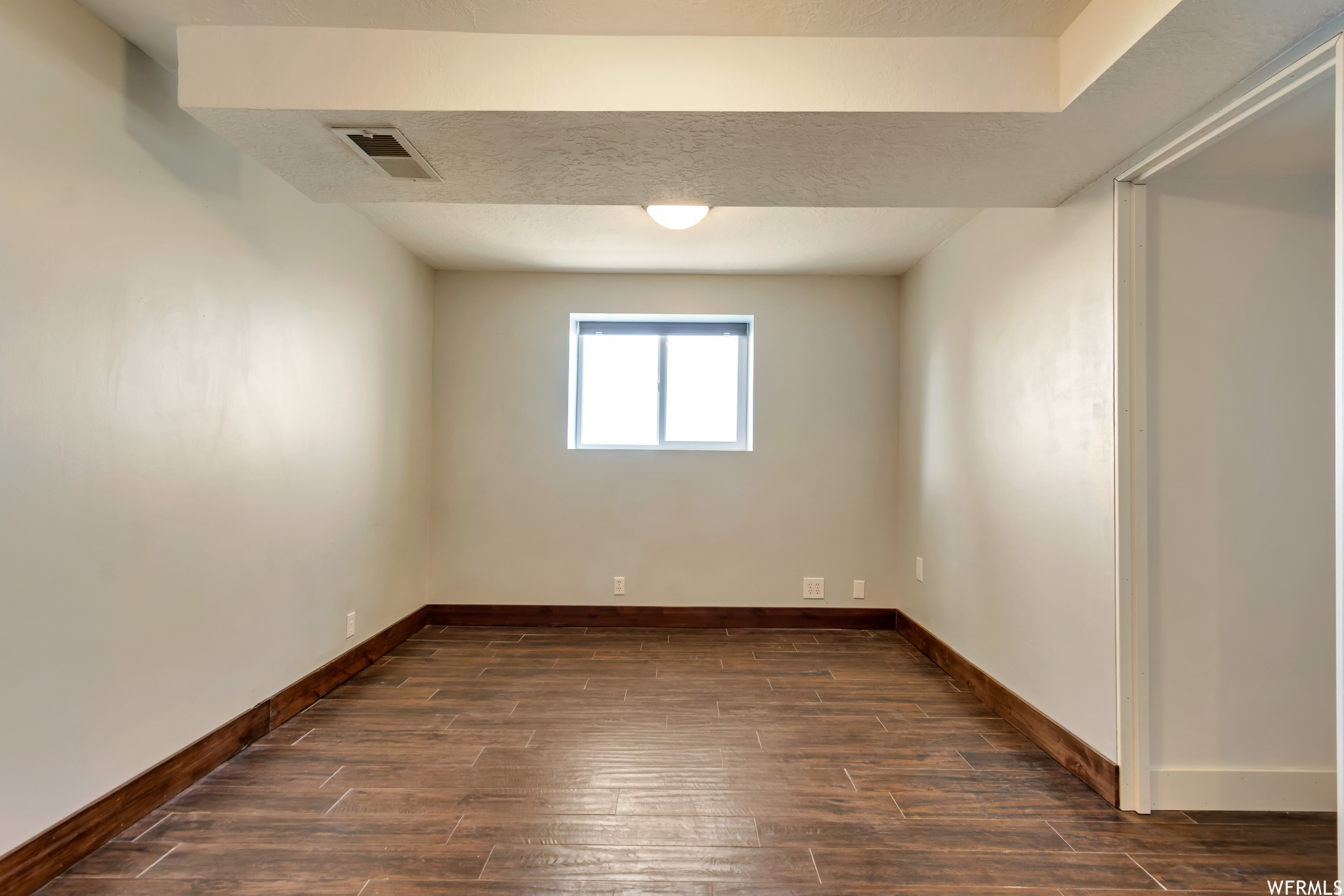 LAKEVIEW ESTATES - Residential
