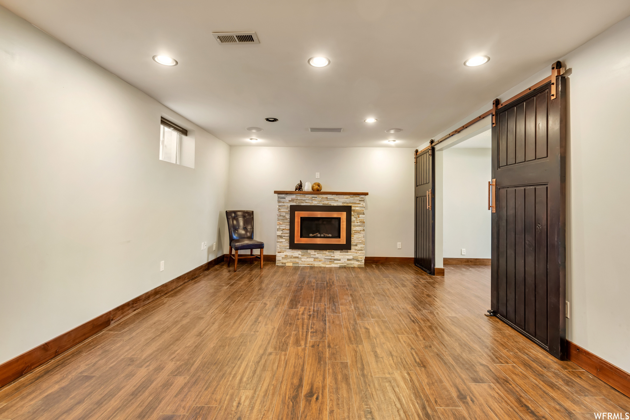 LAKEVIEW ESTATES - Residential