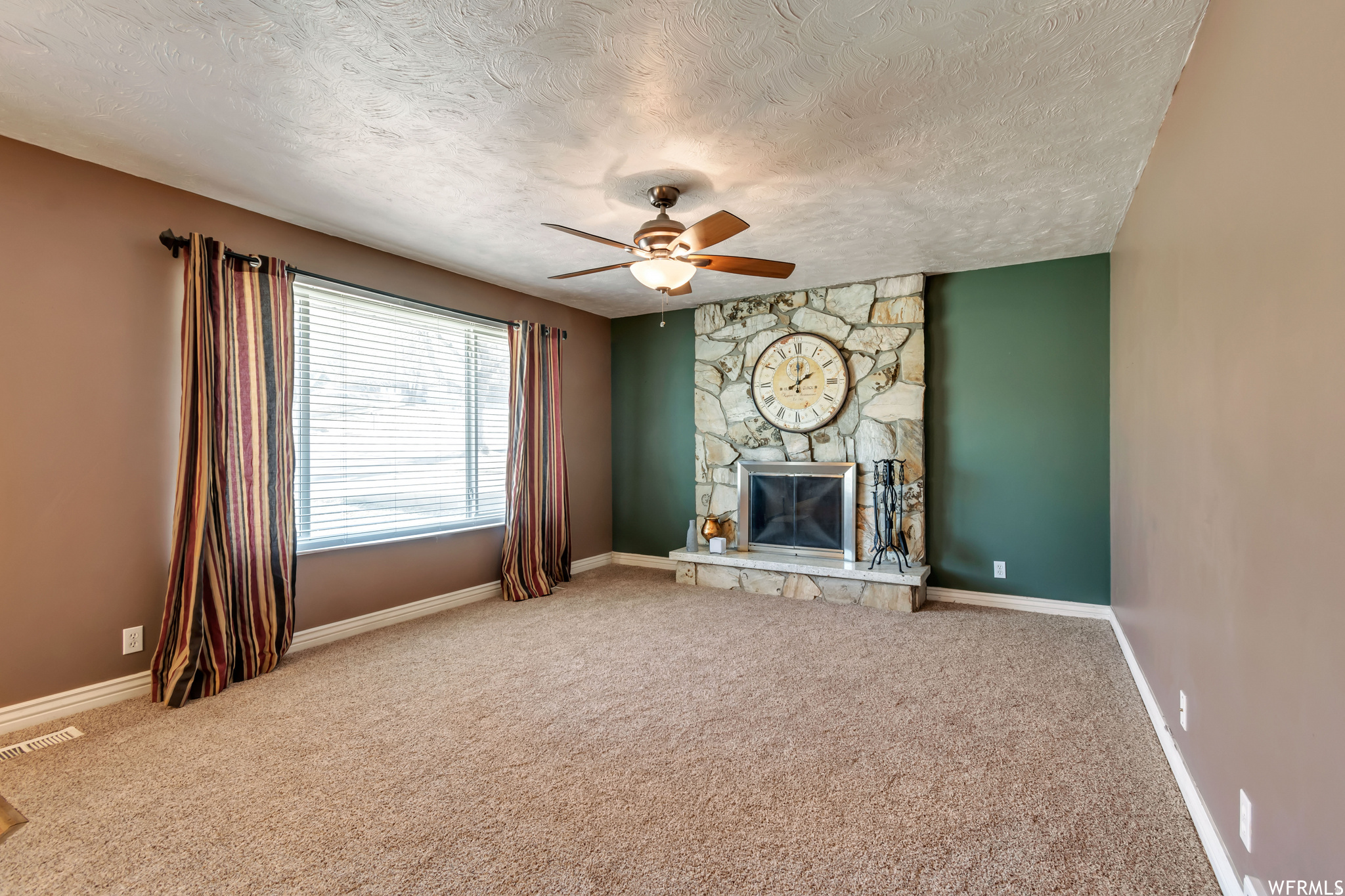 LAKEVIEW ESTATES - Residential