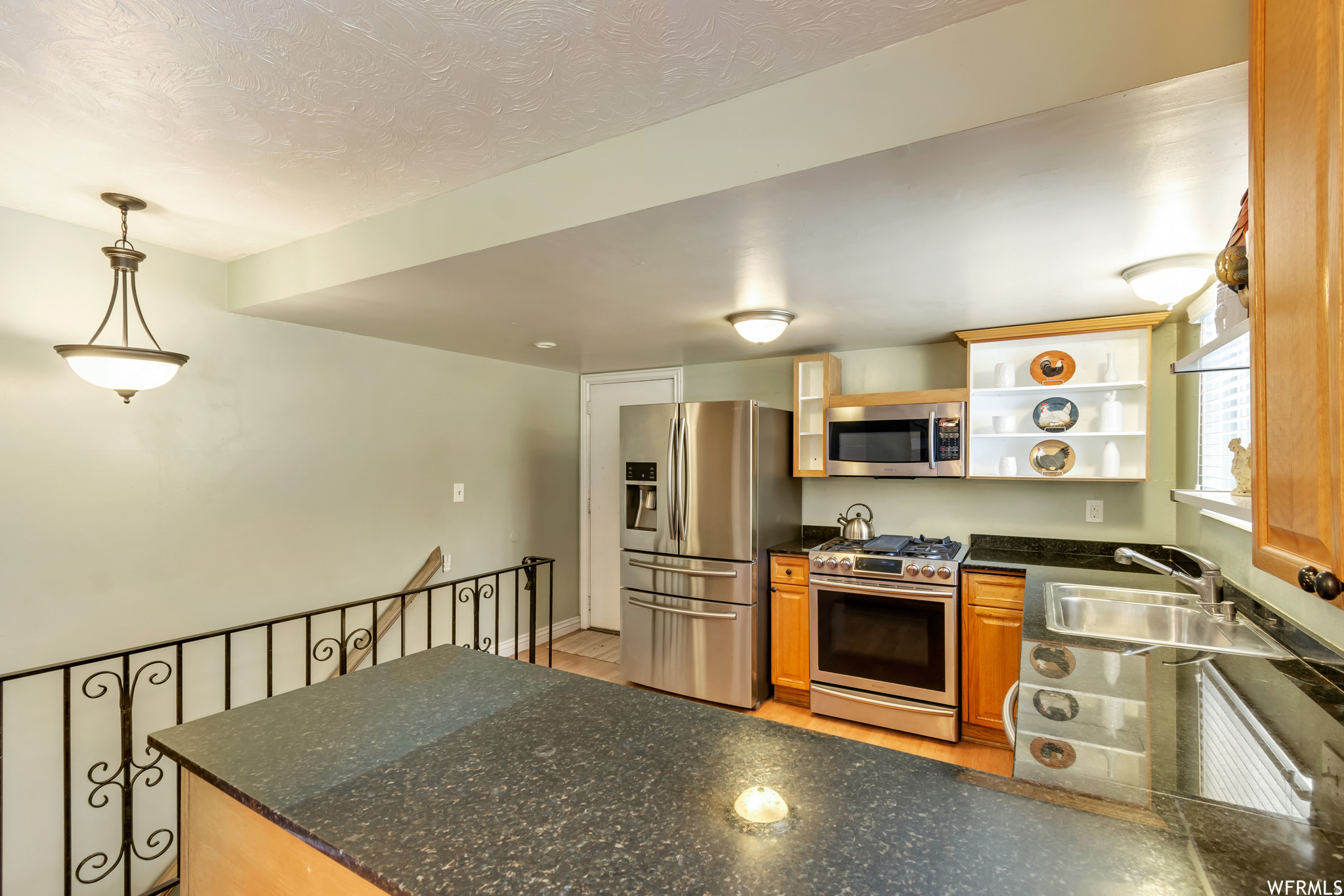 LAKEVIEW ESTATES - Residential