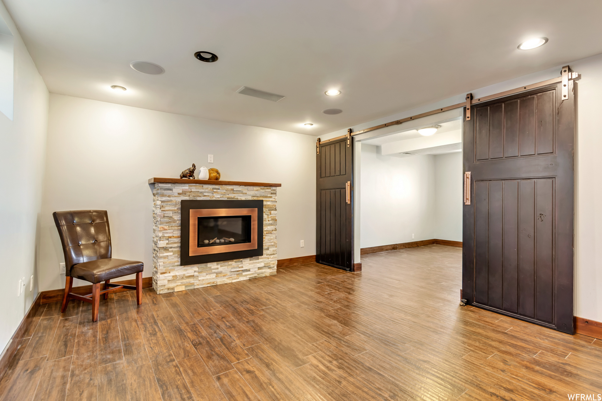 LAKEVIEW ESTATES - Residential