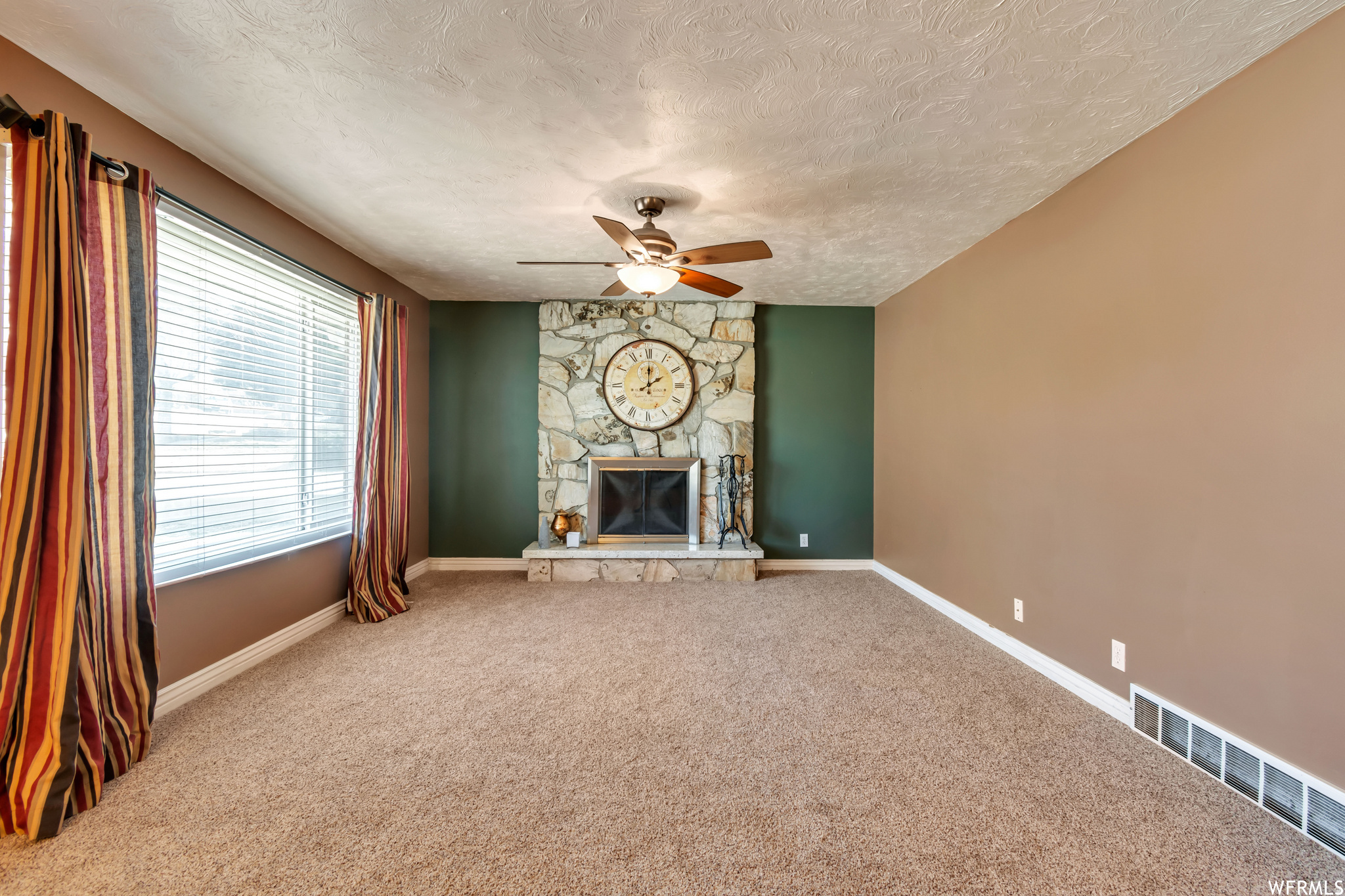 LAKEVIEW ESTATES - Residential