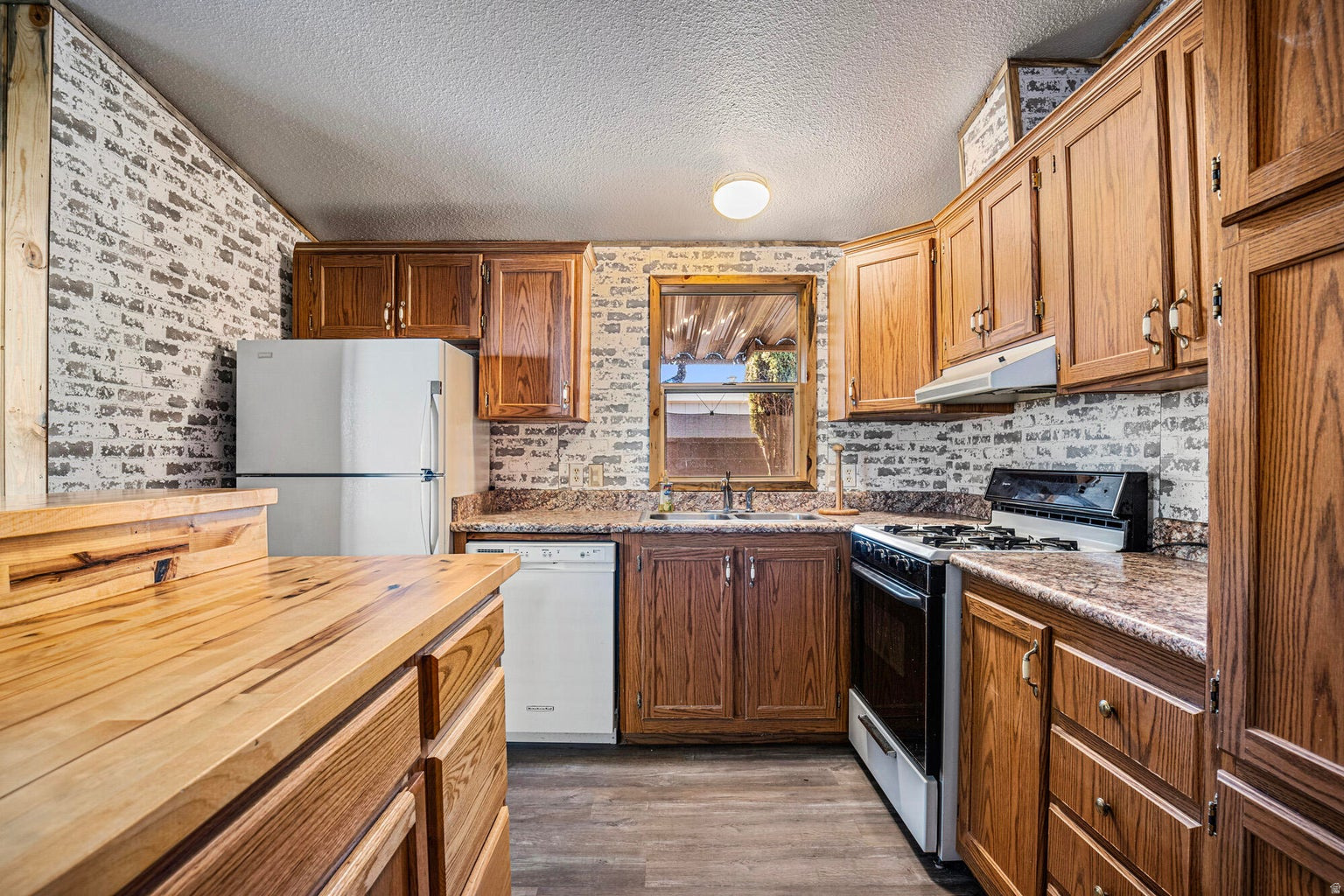 LAVA BLUFF MOBILE HOME PARK AMD - Residential