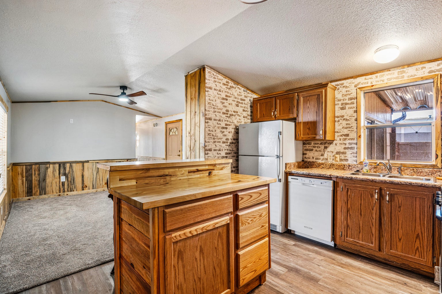 LAVA BLUFF MOBILE HOME PARK AMD - Residential