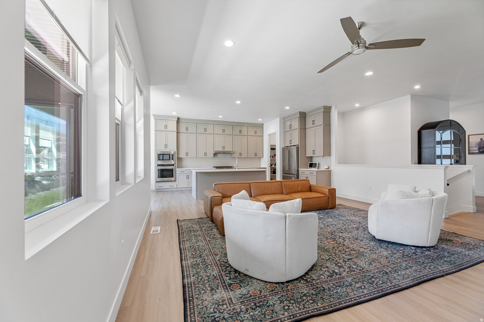 WESTLAKE VISTA - Residential