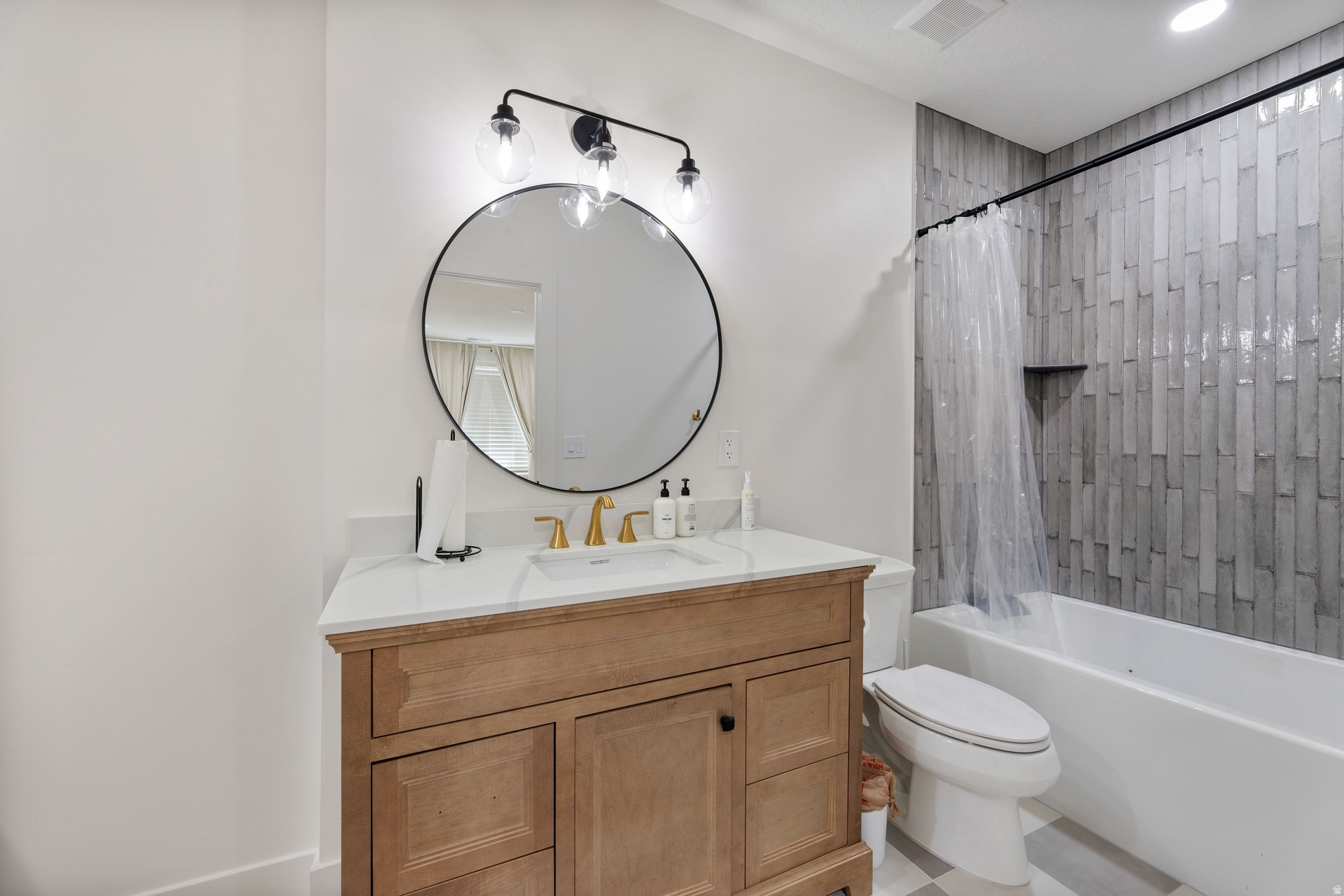 WESTLAKE VISTA - Residential