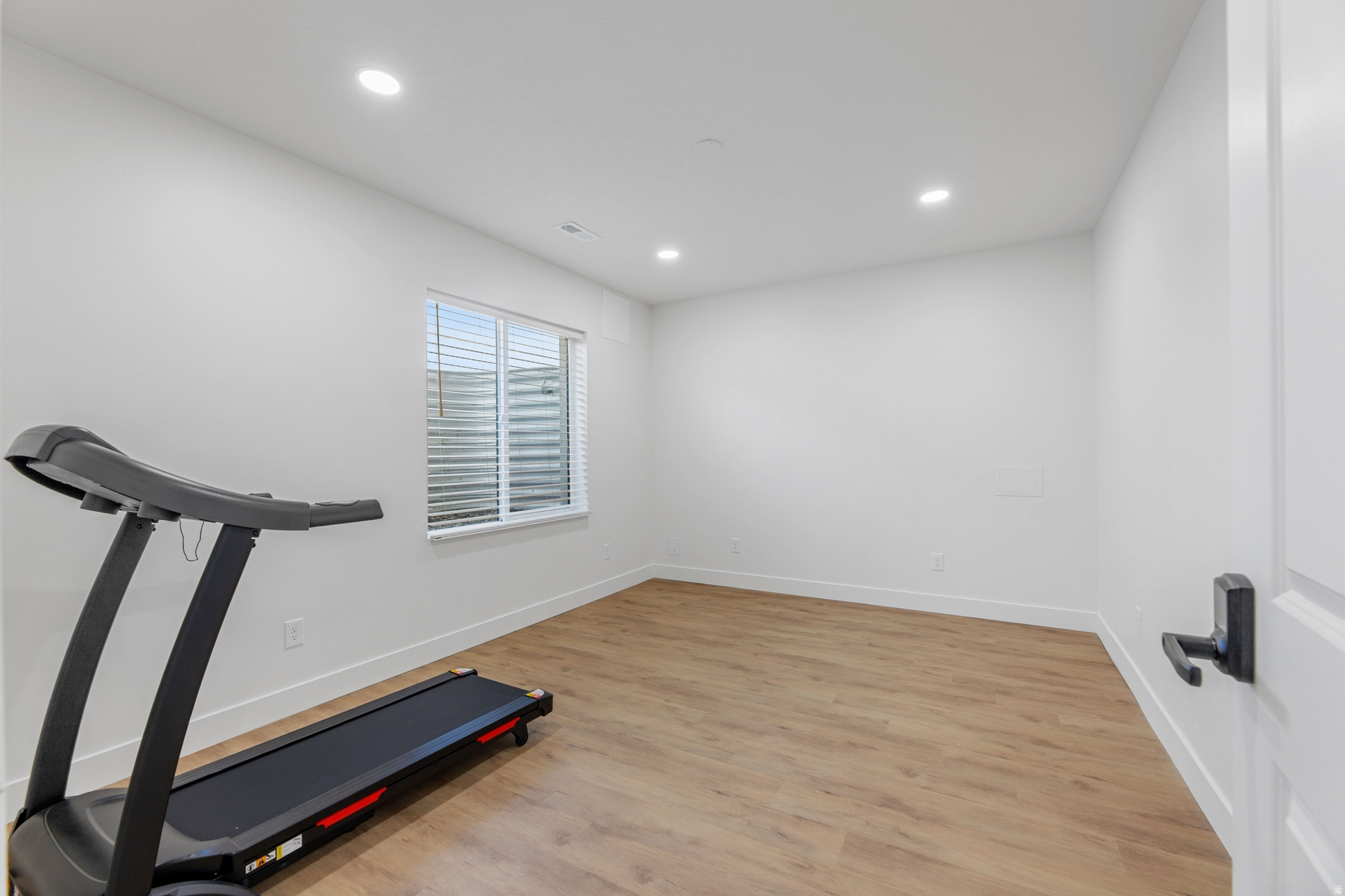 WESTLAKE VISTA - Residential