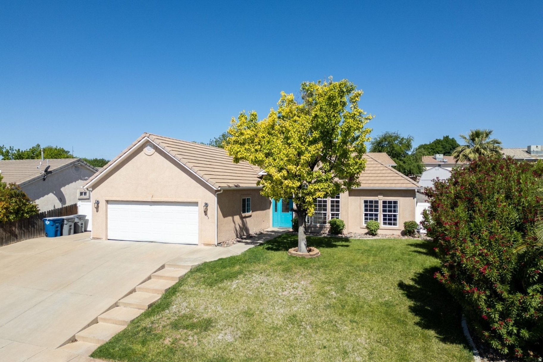SOUTH POINTE - Residential