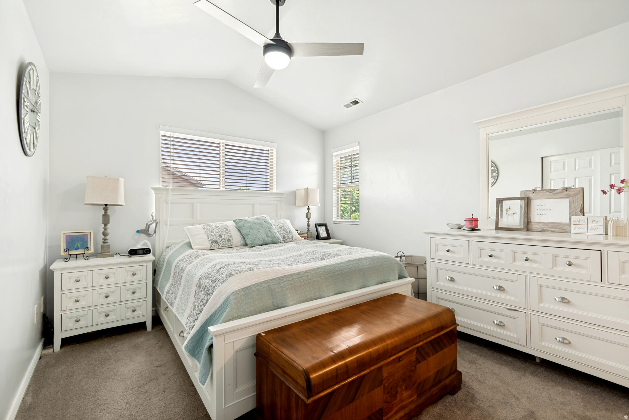 POINTE MEADOWS - Residential