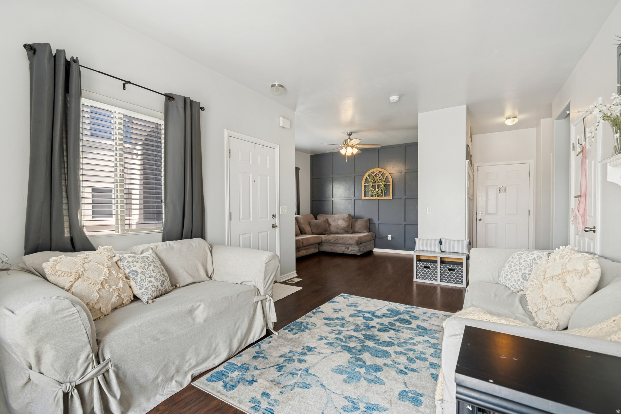 POINTE MEADOWS - Residential