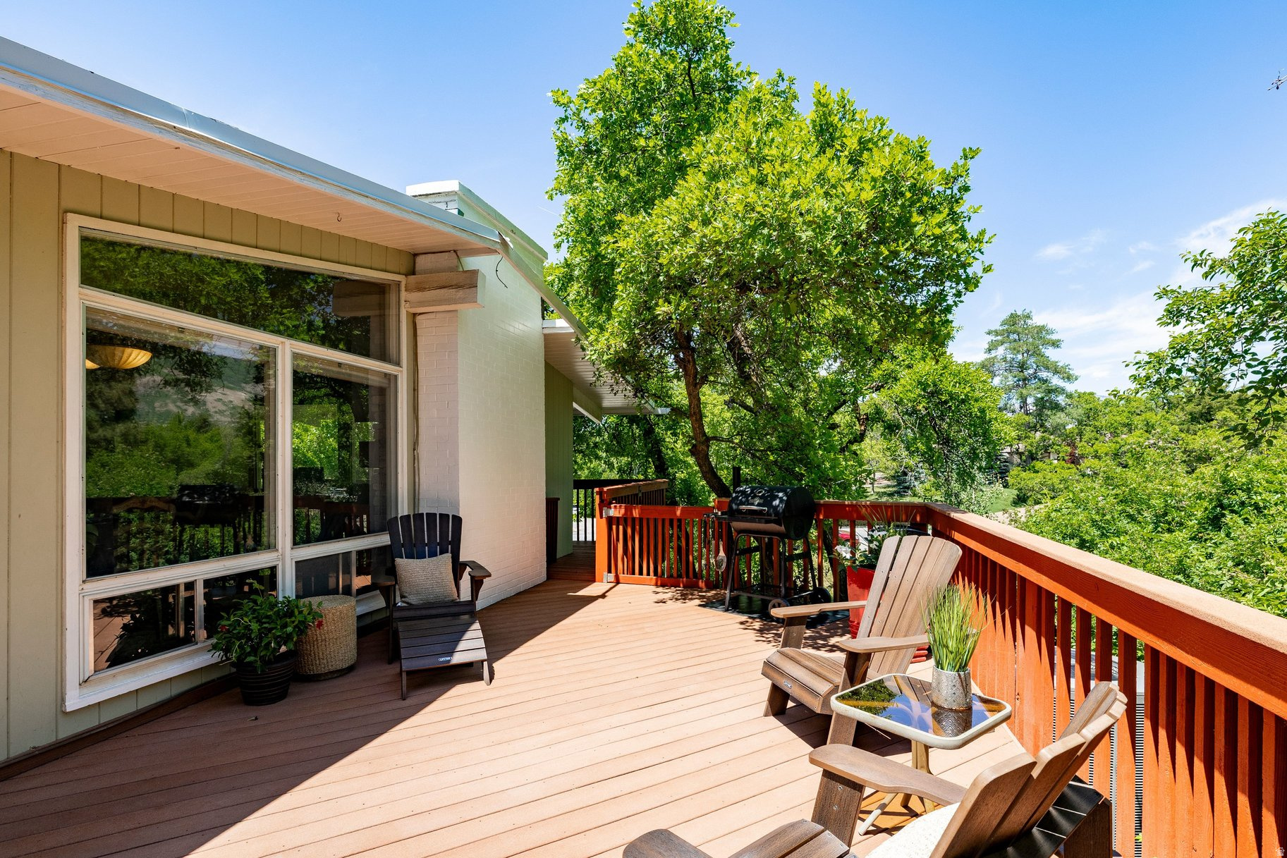 EDGEWOOD HILLS - Residential