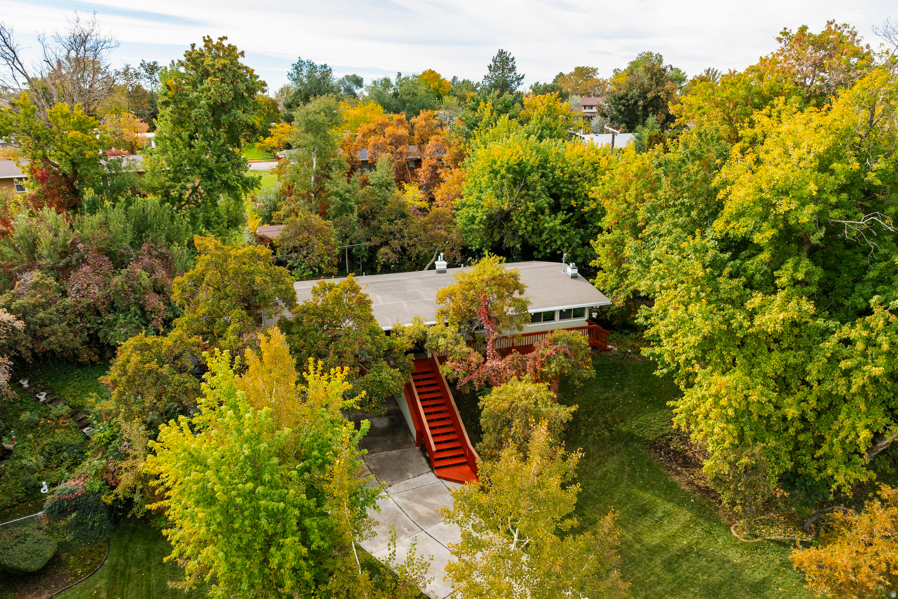 EDGEWOOD HILLS - Residential