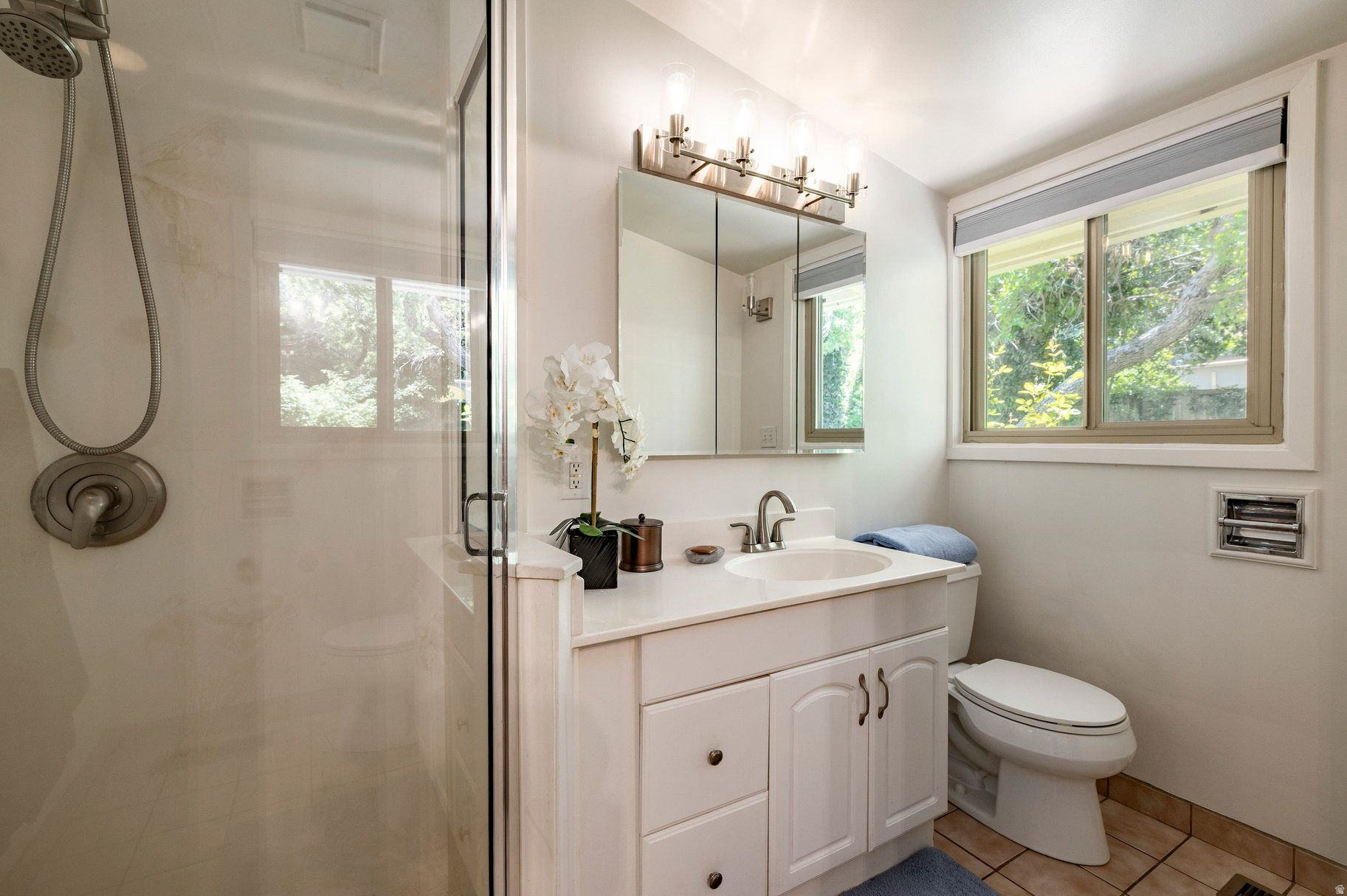 EDGEWOOD HILLS - Residential