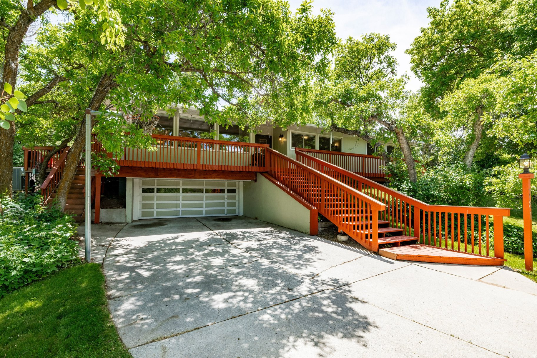 EDGEWOOD HILLS - Residential