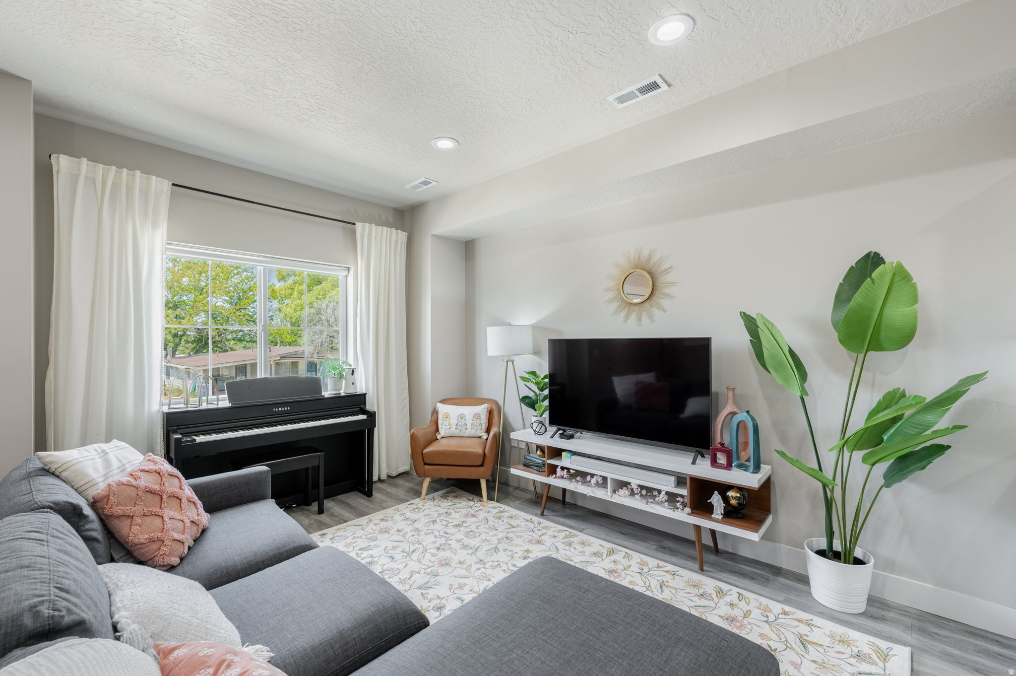 SUNSET TOWNHOMES - Residential