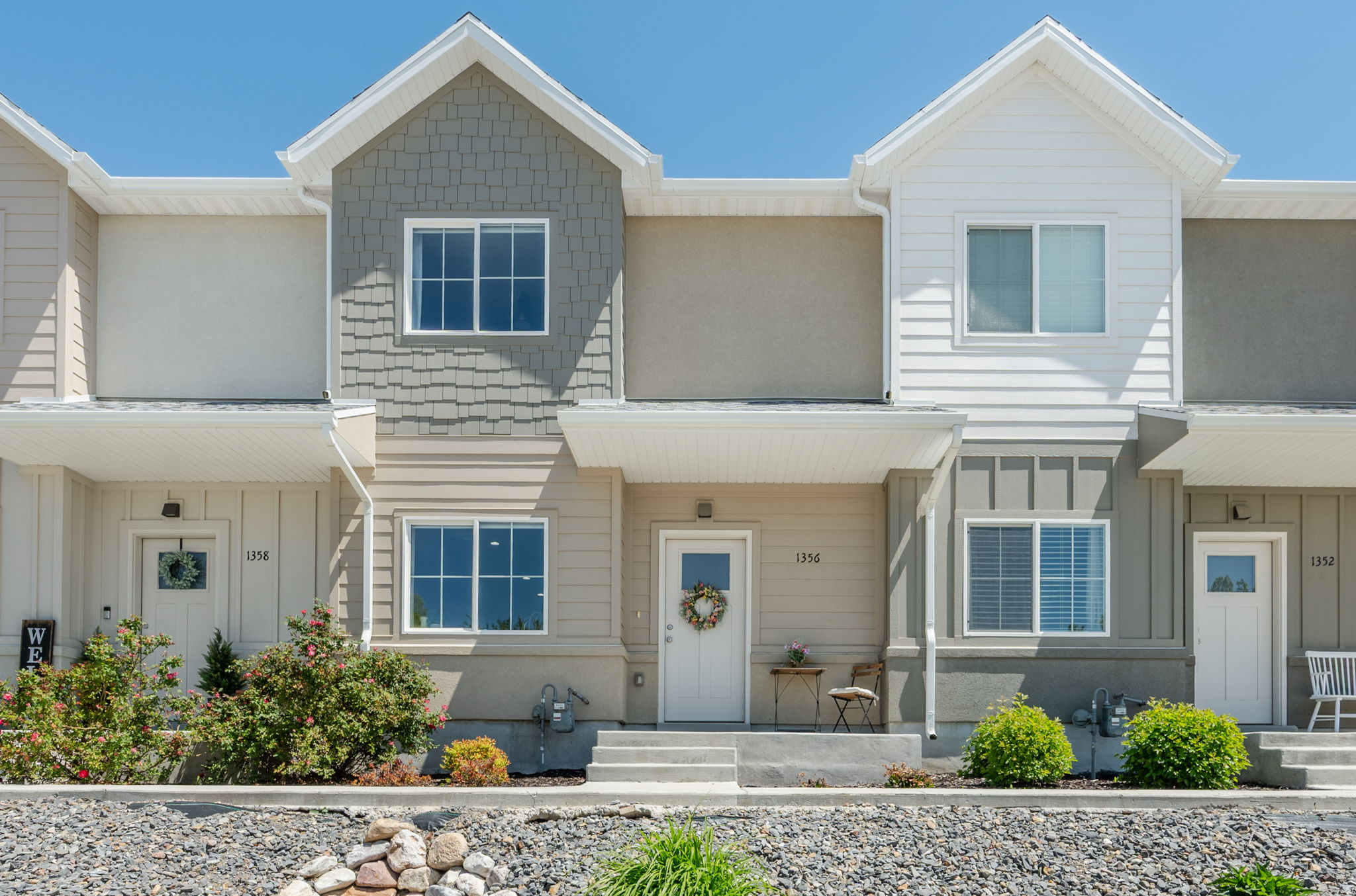 SUNSET TOWNHOMES - Residential