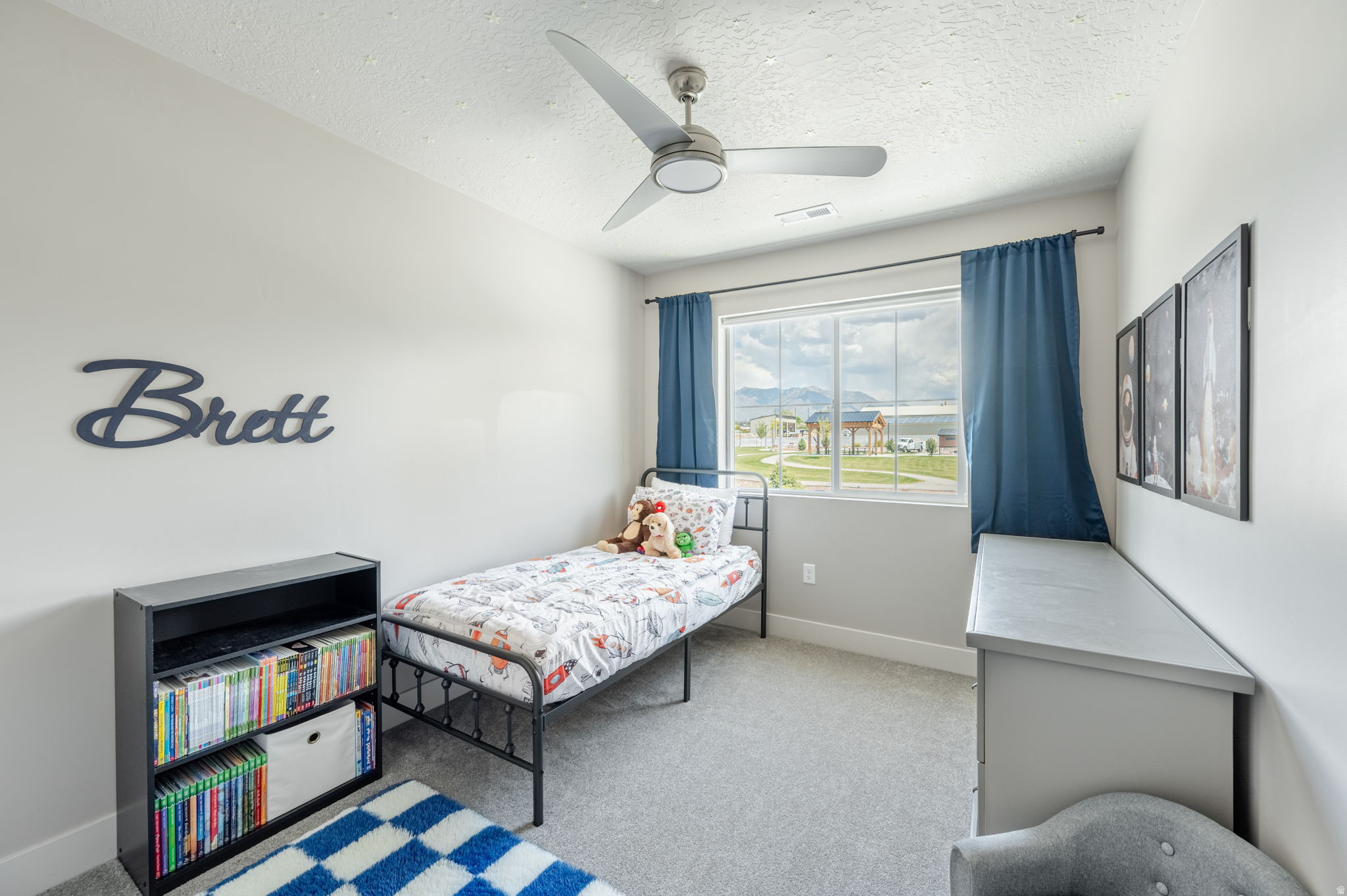 SUNSET TOWNHOMES - Residential