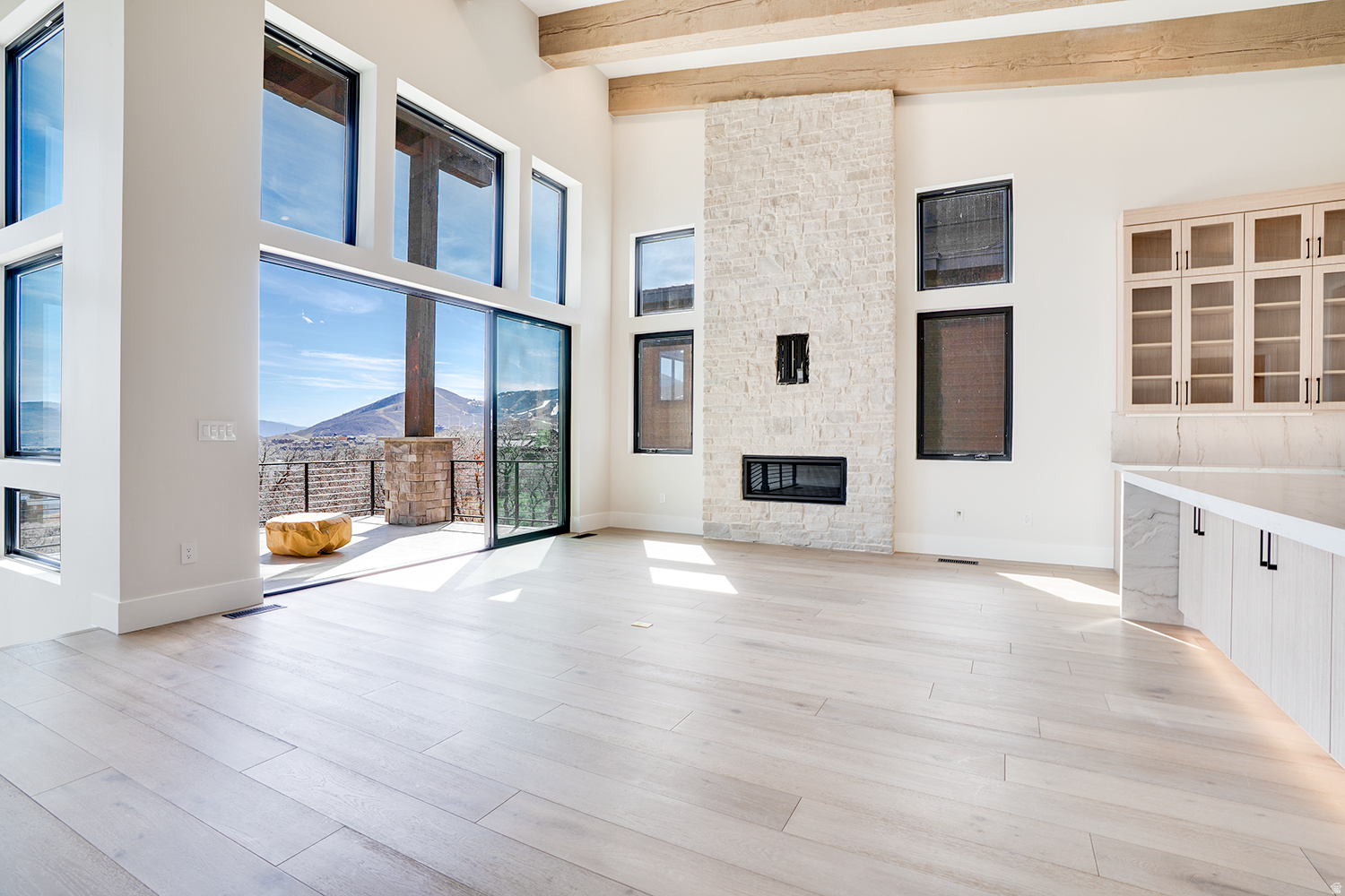 AMANTI LAGO - Residential