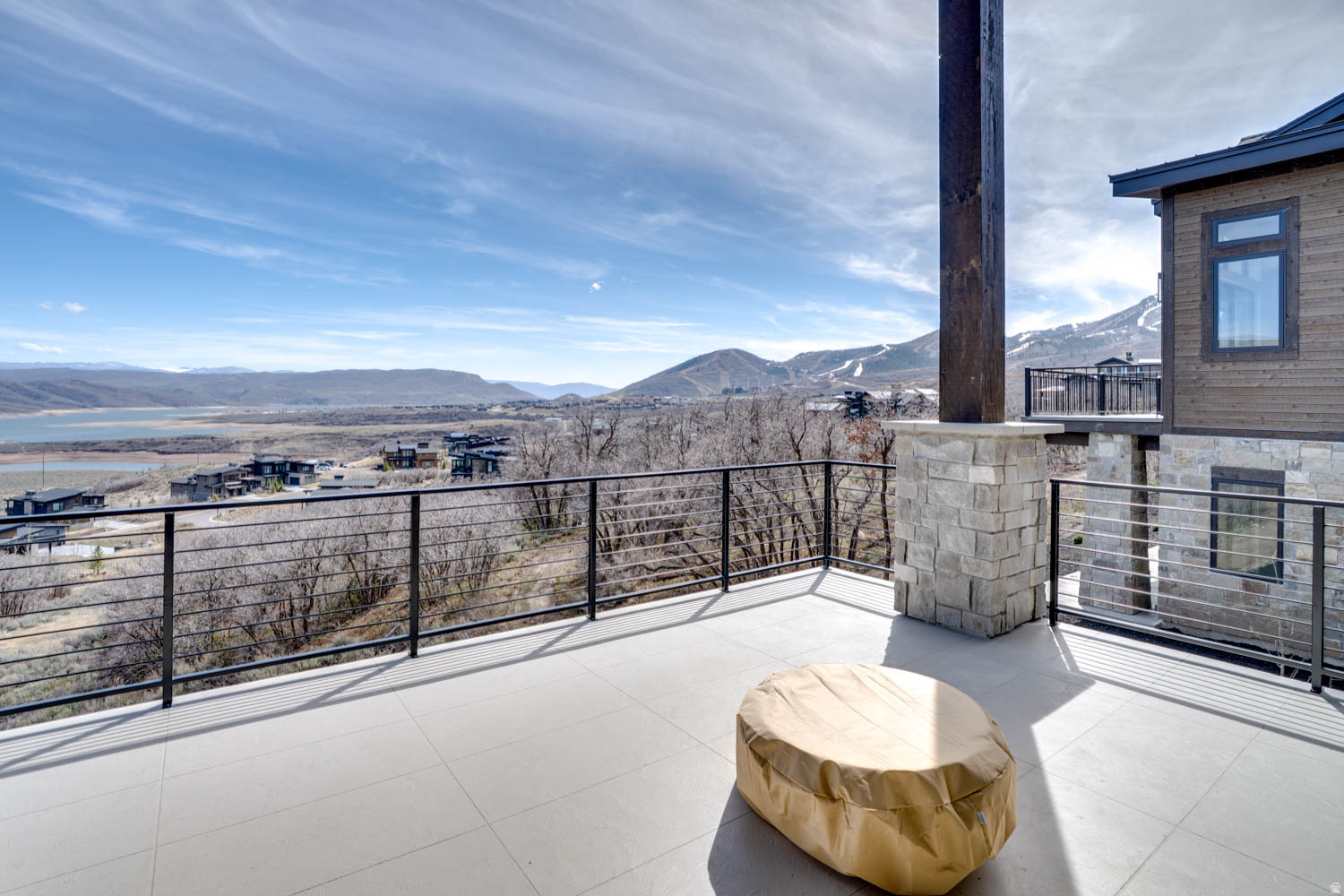 AMANTI LAGO - Residential