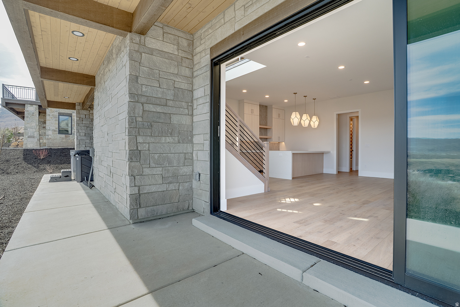 AMANTI LAGO - Residential
