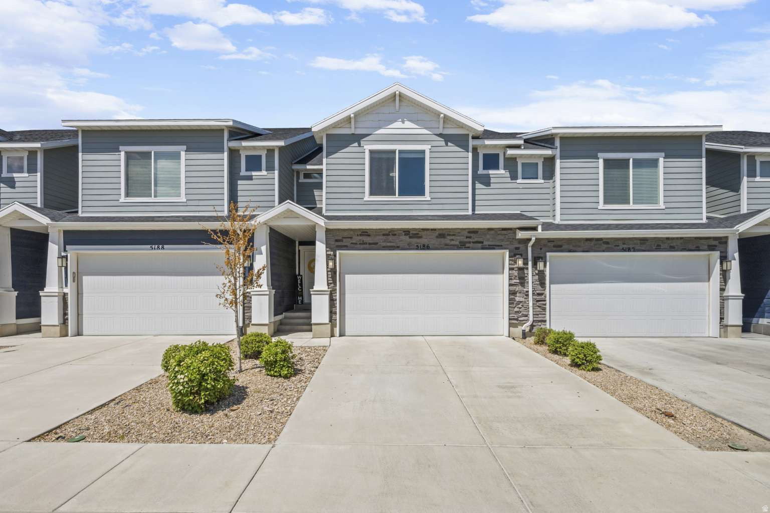 Modern, walkable, and surrounded by lifestyle amenities. This 3- bed, 3-bath townhouse built in 2018 offers approximately 2350sqft of functional living space and an attached 2 car garage. The open concept layout creates an inviting atmosphere ideal for entertaining, relaxing or working from home. Spacious bedrooms, modern finishes, large kitchen with upgraded appliances make the property check all the boxes. Ideally situated near local hotspots including premier pickleball club with indoor courts, nearby restaurants, shopping, entertainment and vibrant gathering spaces make this area one of Herriman's most desirable places to live. Minutes from Daybreak Lake, shopping, dining and community events while still benefiting from the privacy and convenience of Herriman living. Quick access to Mountain View Corridor, the University of Utah Health and SLCC auxiliary campuses offers even more value to this location. Your next chapter starts here.