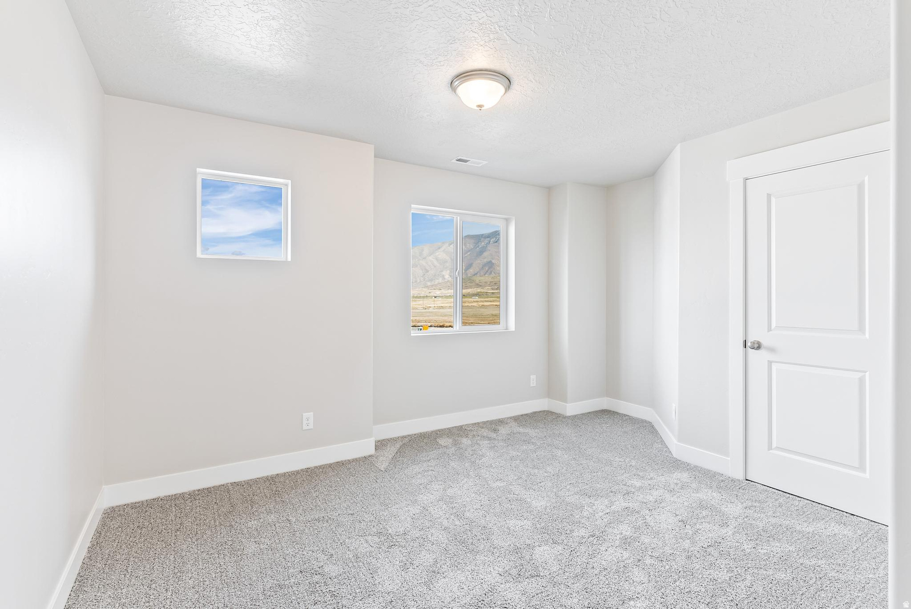 MAPLE MOUNTAIN - Residential