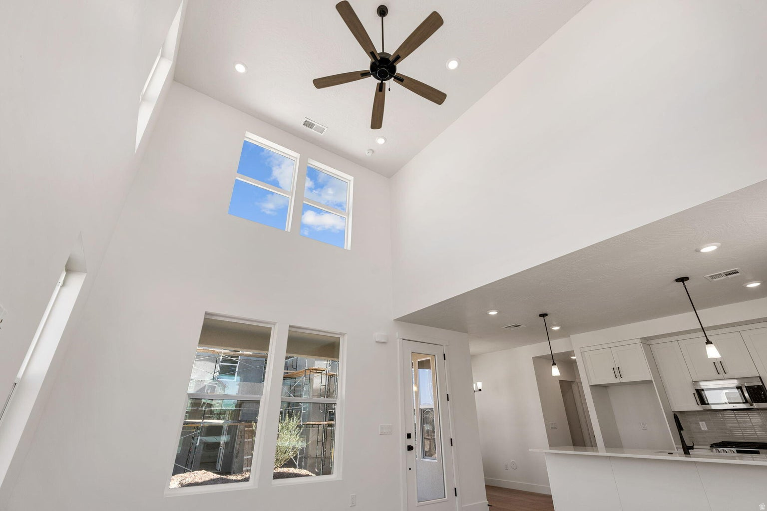 DESERT COLOR - Residential